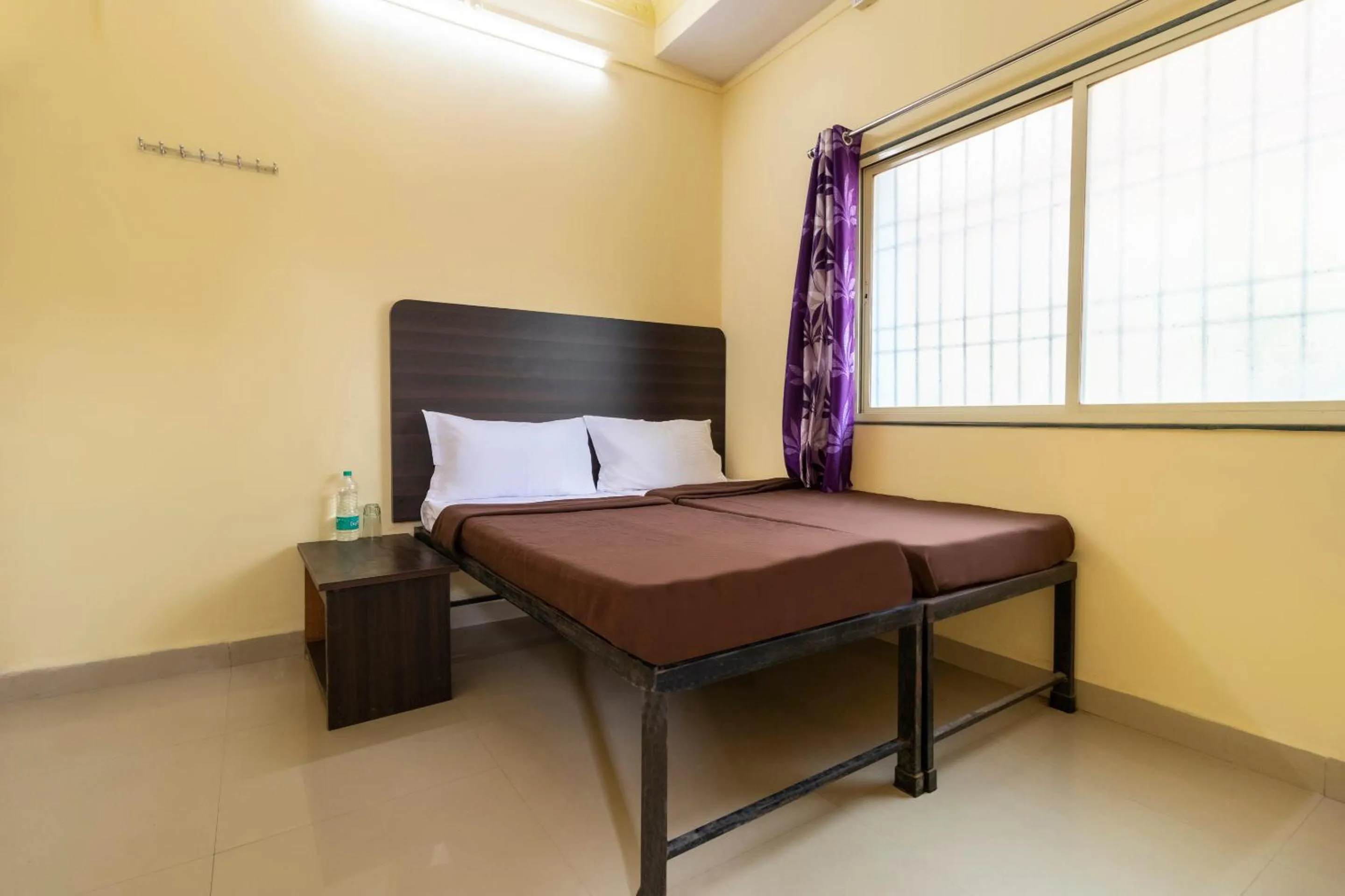 Bedroom, Bed in SPOT ON Shree Gajanan