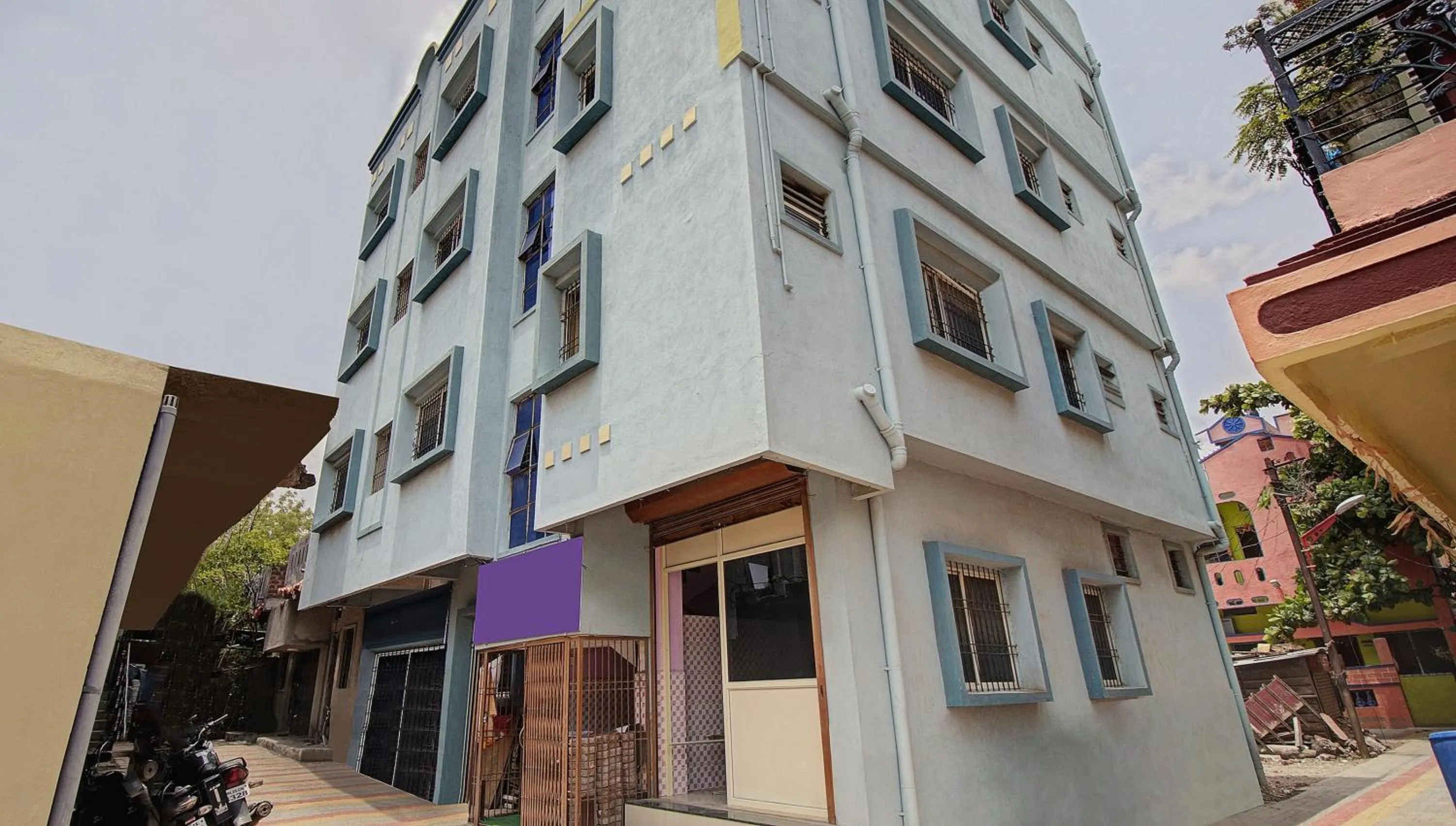 Facade/entrance in SPOT ON Shree Gajanan