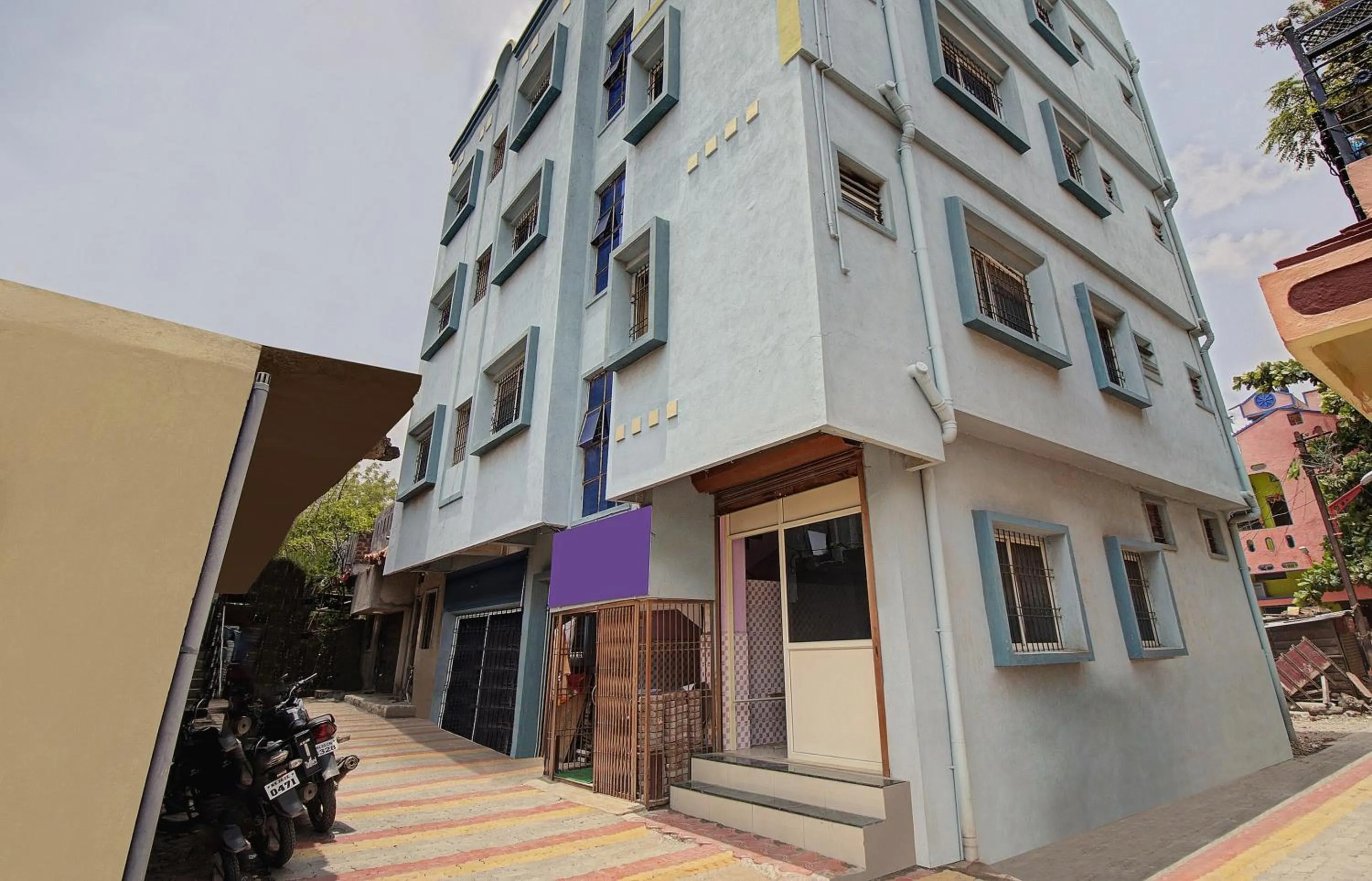 Facade/entrance in SPOT ON Shree Gajanan