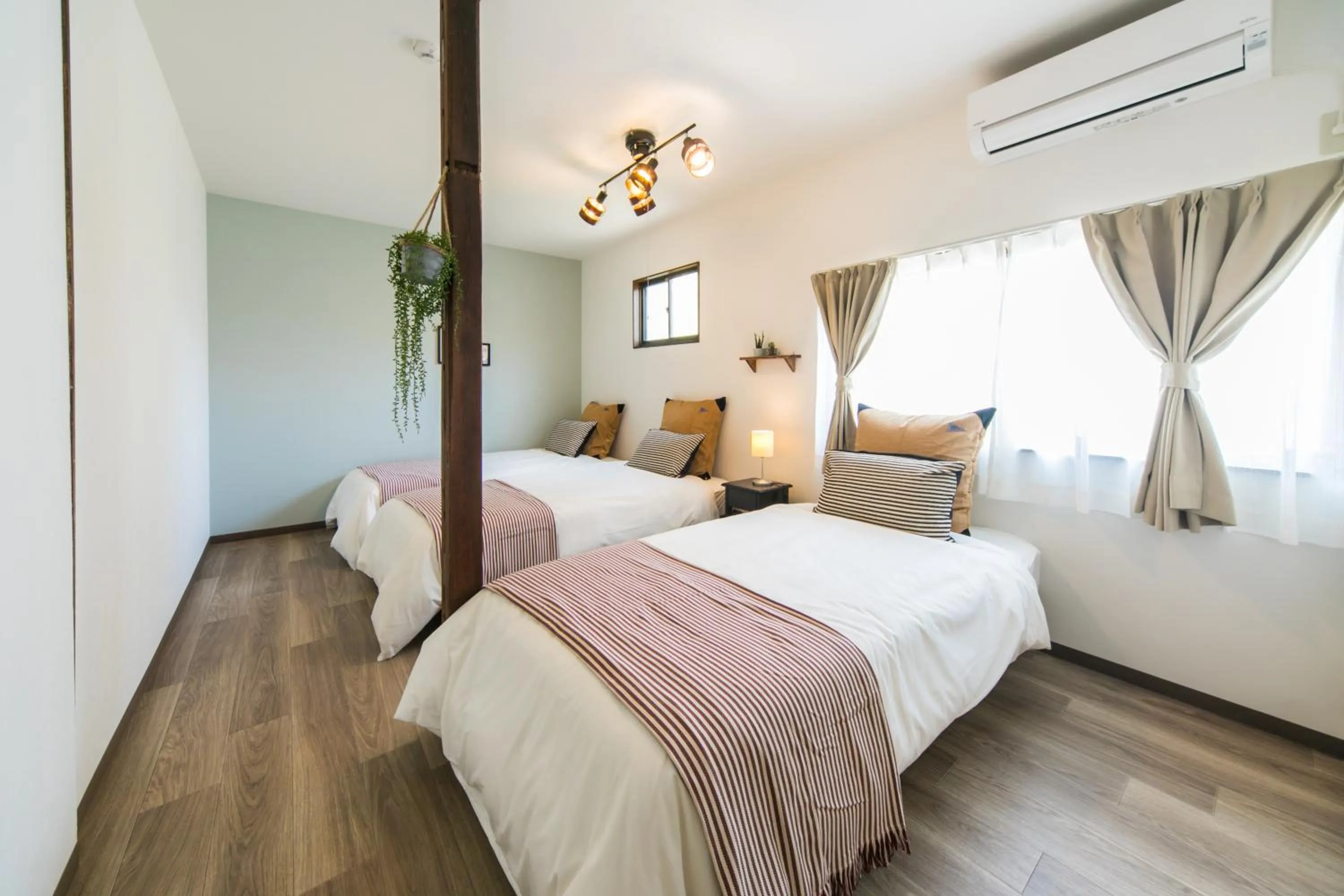 Bedroom, Bed in Nao's House USJ 一軒家貸切