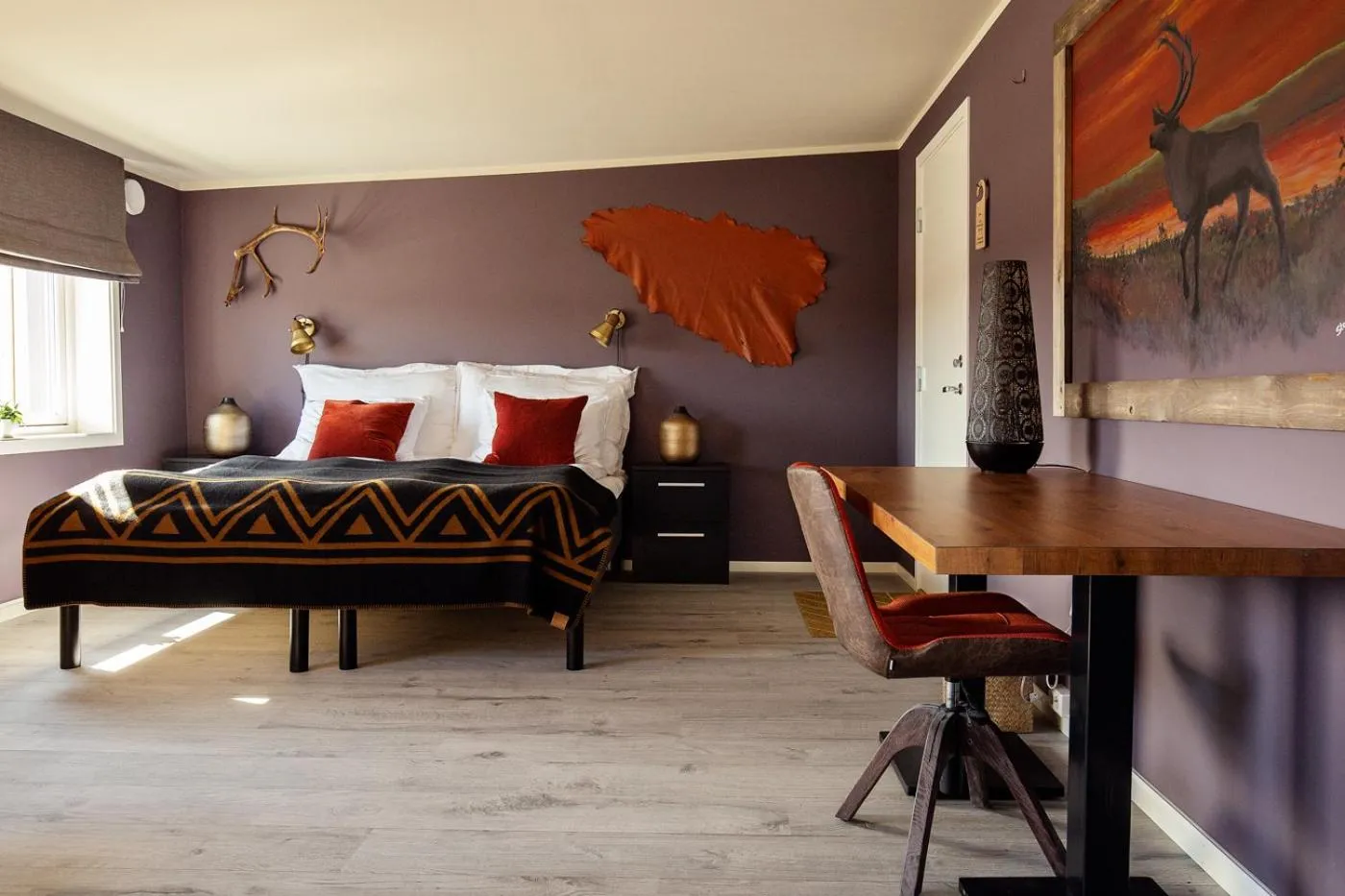 Bed in 8 Seasons Hotel