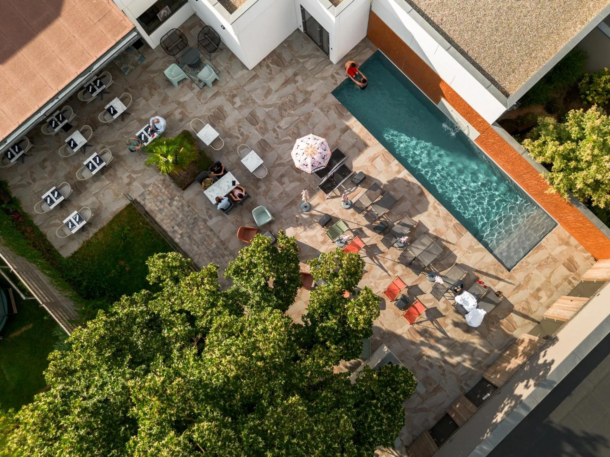 Patio in Brit Hotel, Spa & Restaurant - Colmar Est