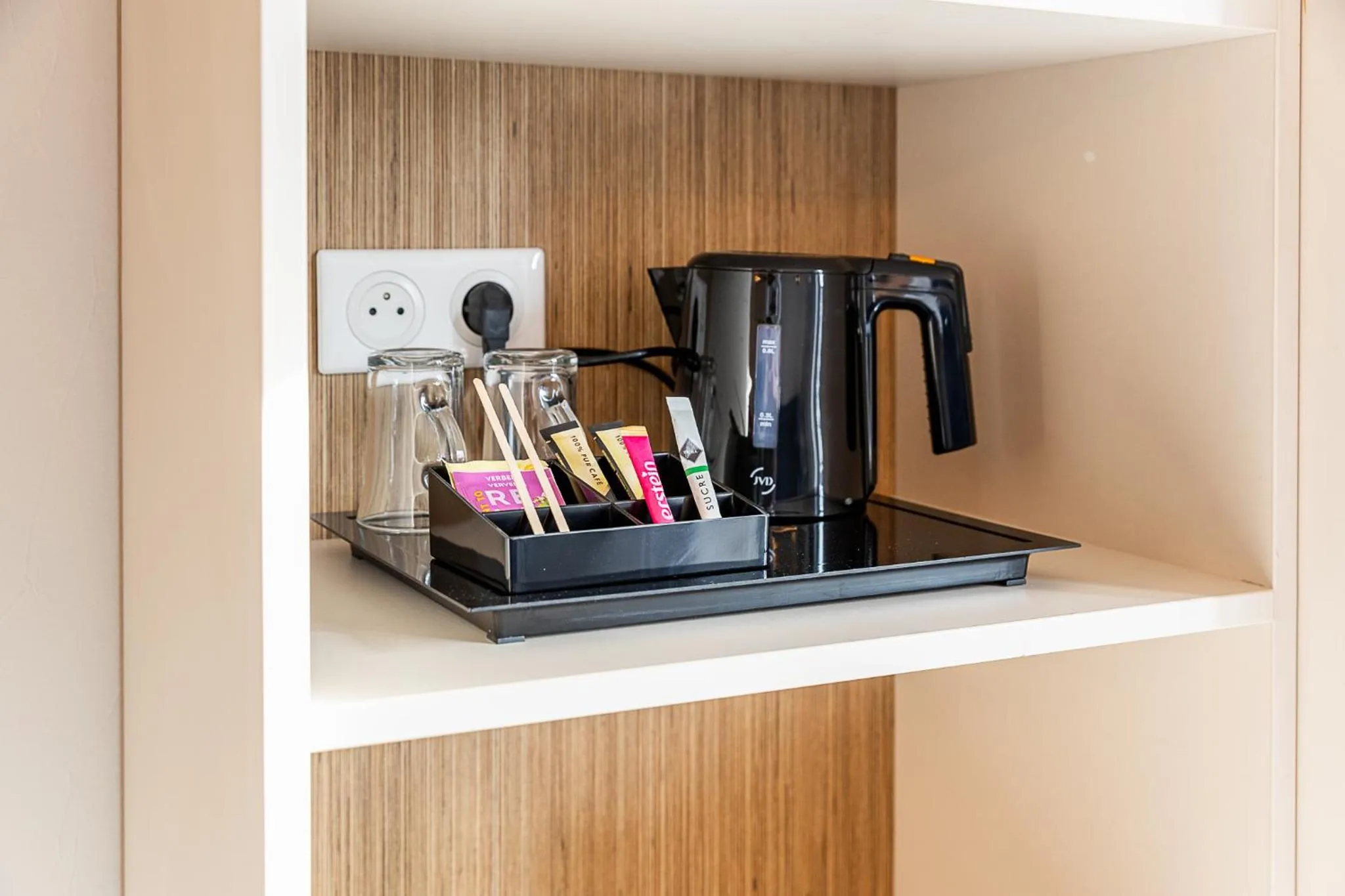 Coffee/tea facilities in Brit Hotel, Spa & Restaurant - Colmar Est