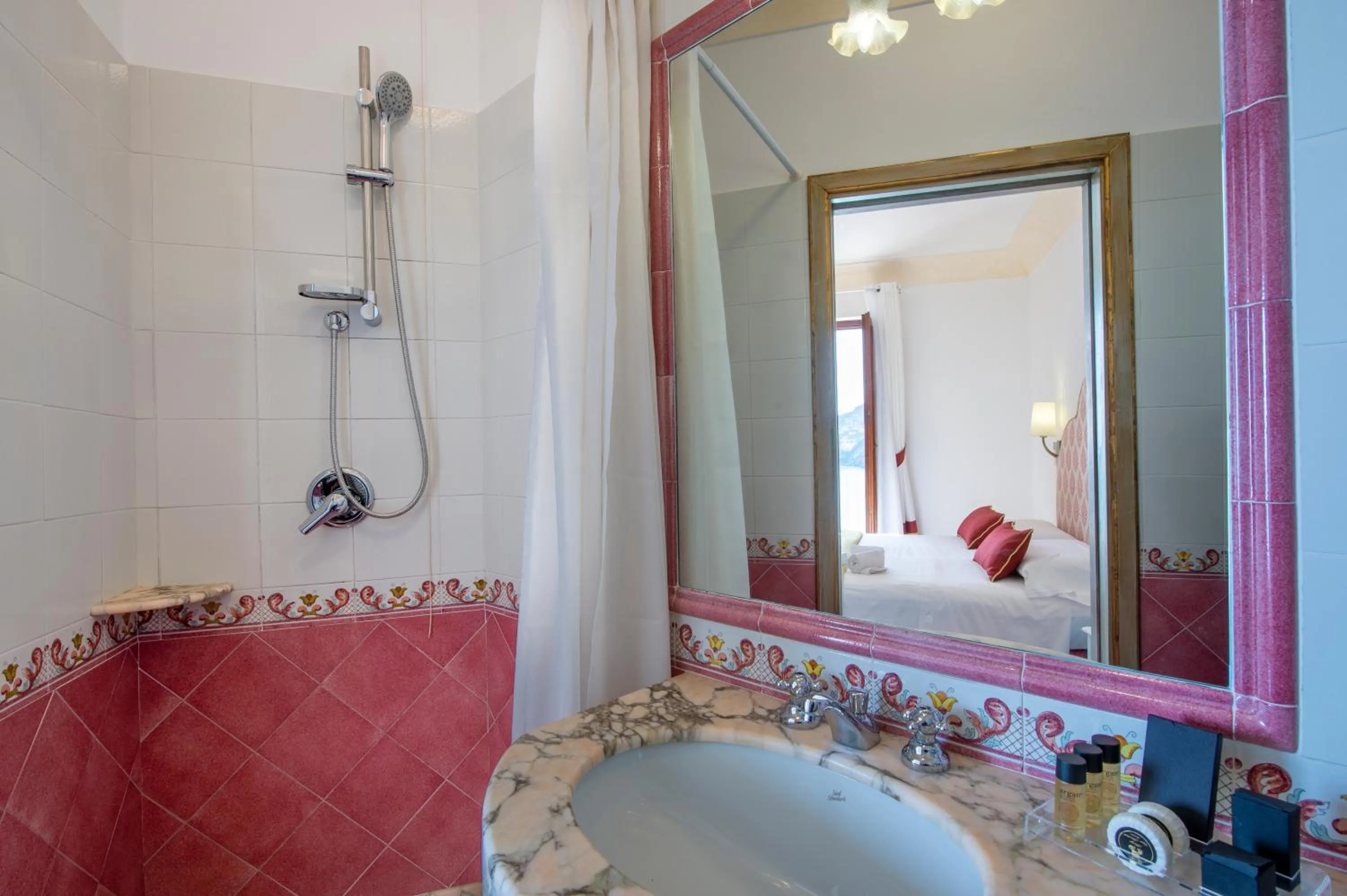 Bathroom in Hotel Casa Albertina
