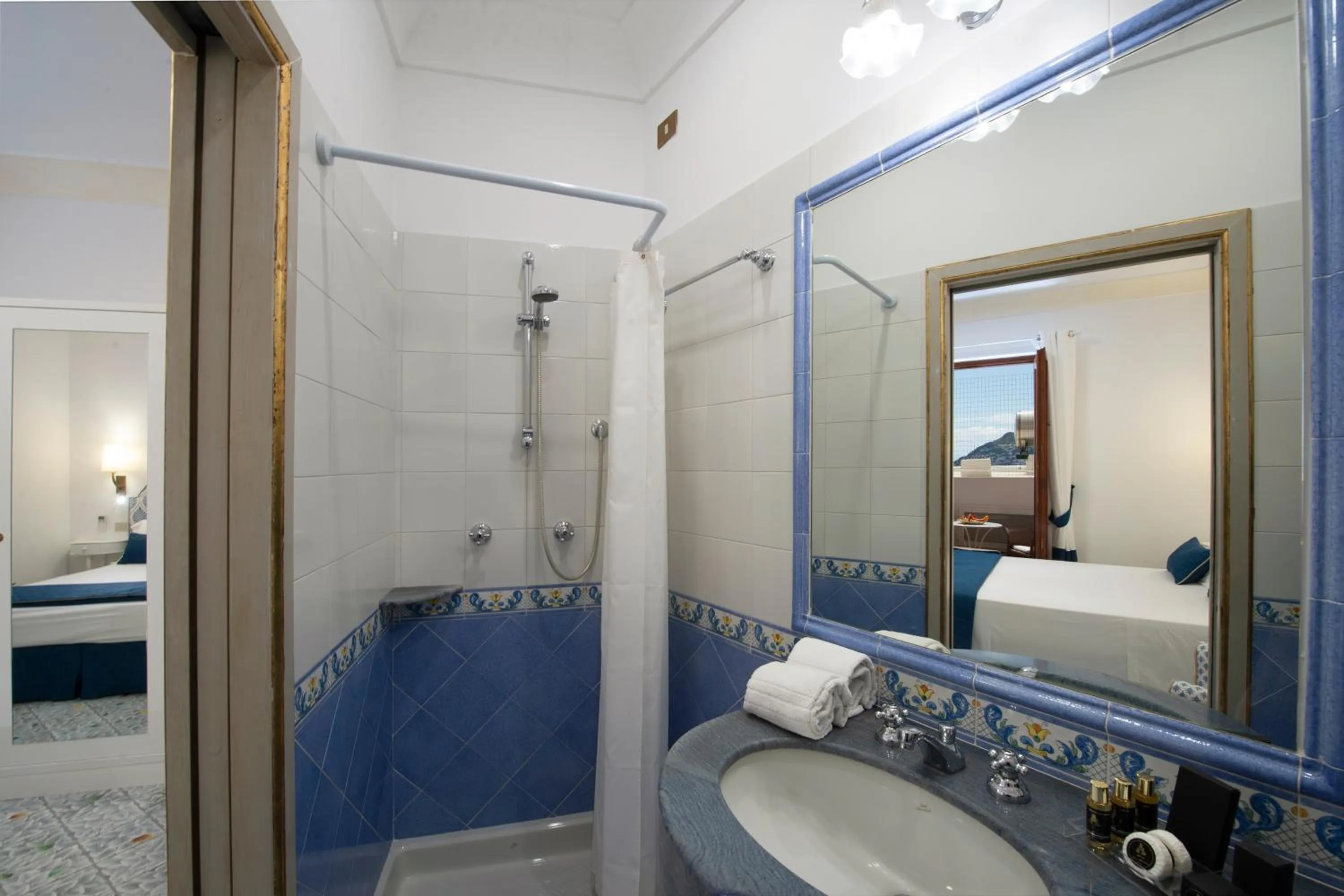 Bathroom in Hotel Casa Albertina