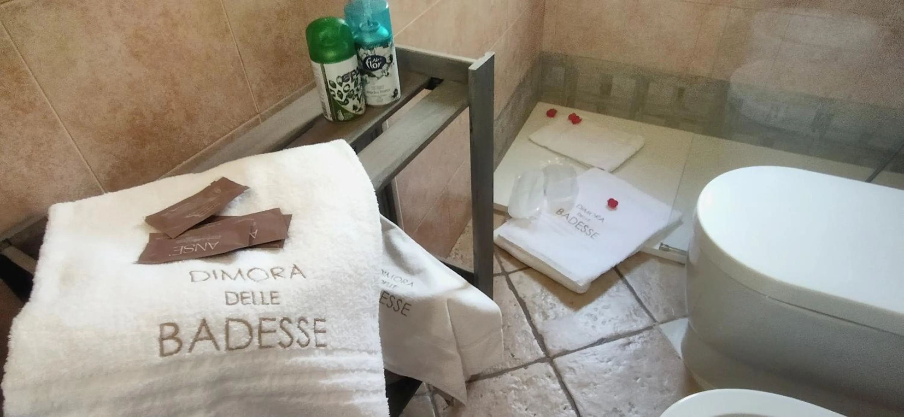 Bathroom, Bed in Dimora delle Badesse