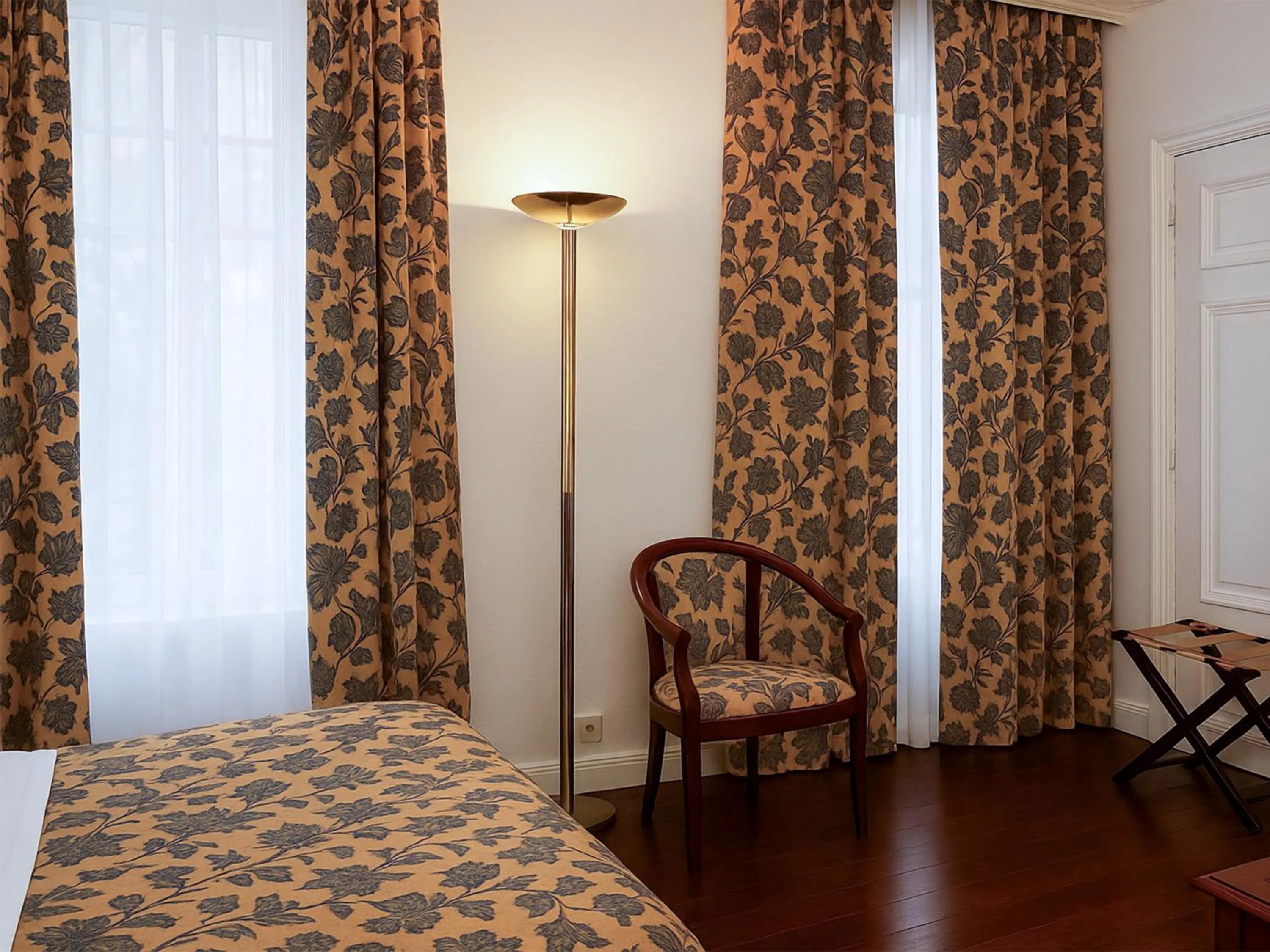 Bedroom, Bed in Hotel Du Parc - Mulhouse Centre