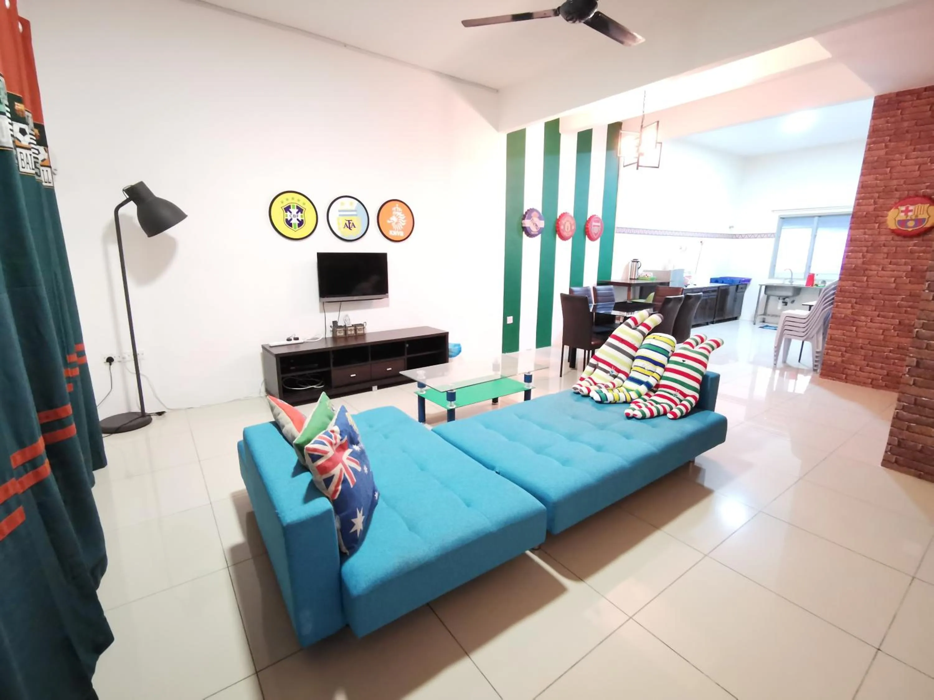 Living room, Bed in The Woodz Homestay - 2 Storey Landed House