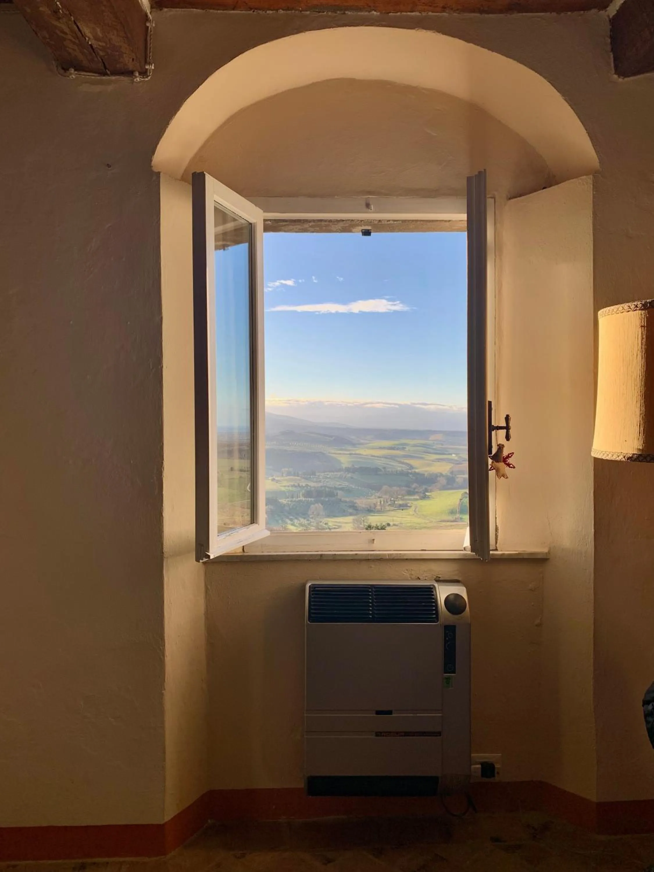 Casa Cerboneschi B&B in a medieval village with Panoramic Tuscan Hills