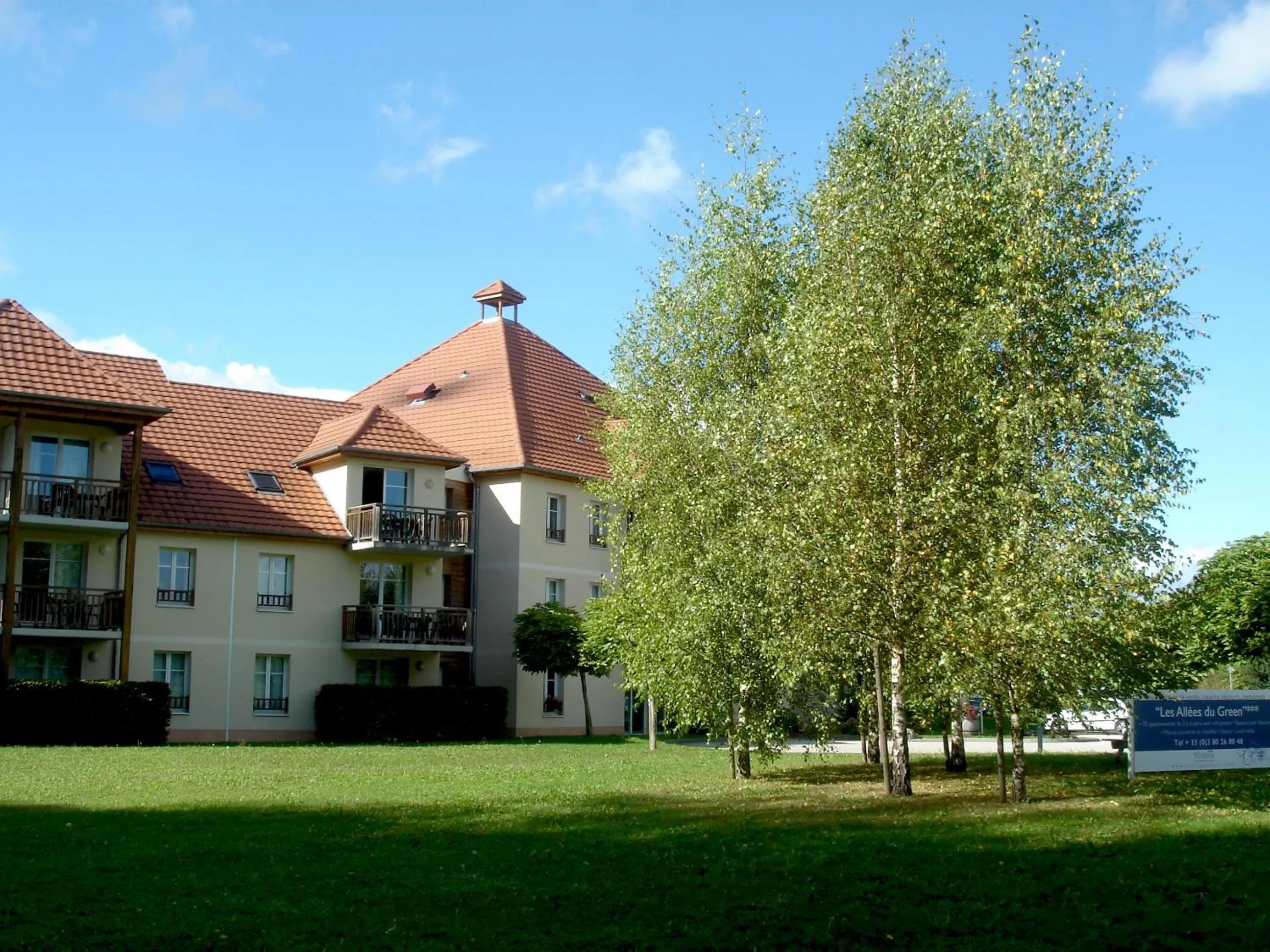 Property building in Résidence VTF Les Allées du Green