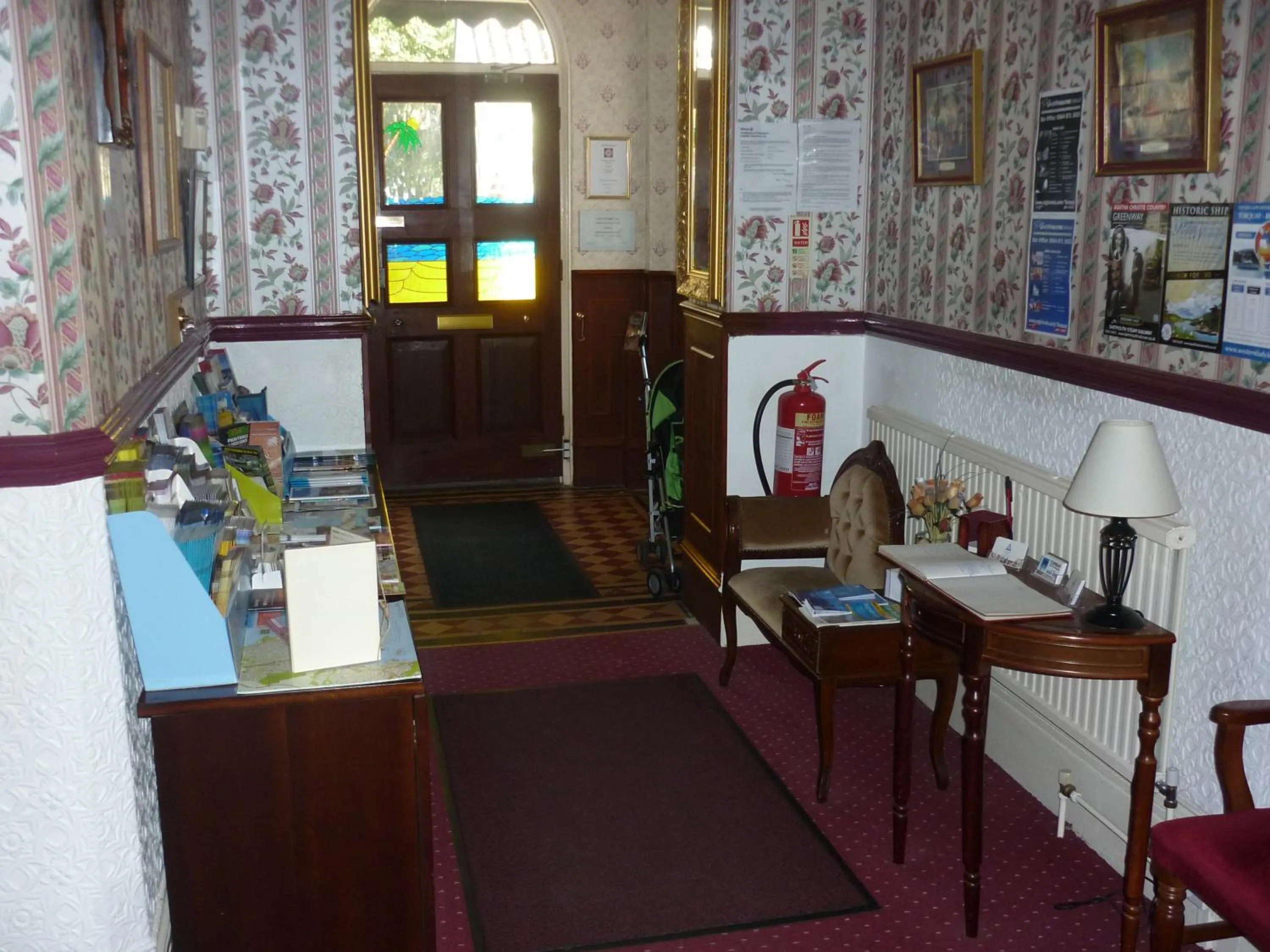 Day in Ashwood Grange