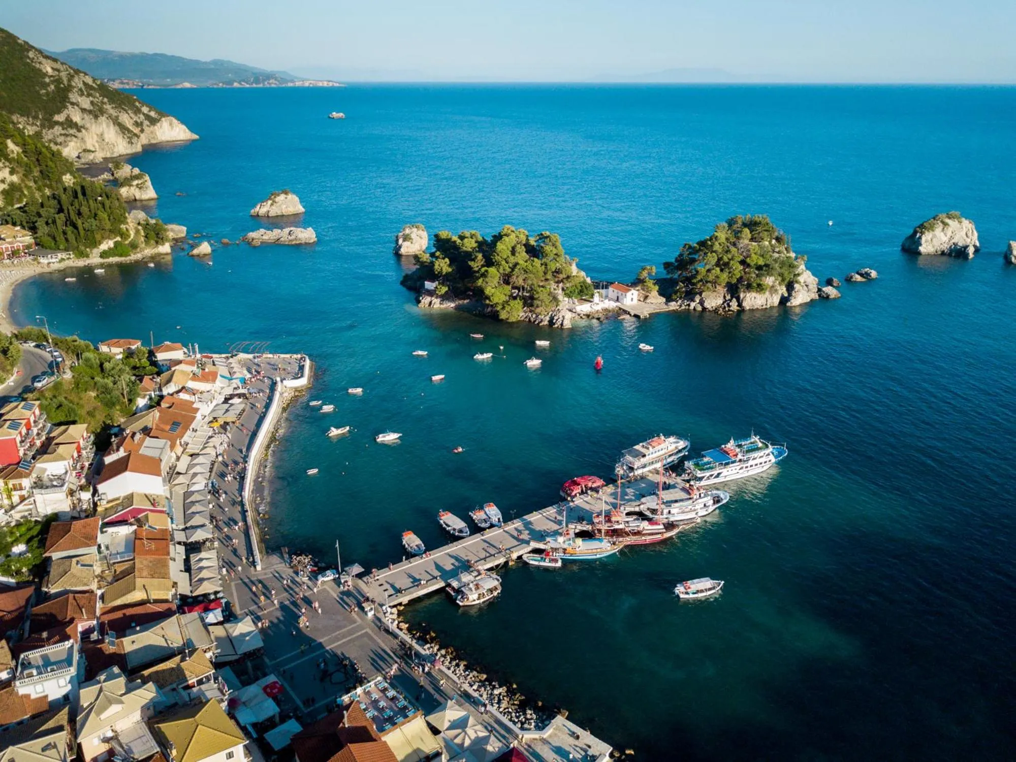 Bird's eye view in The Well Parga