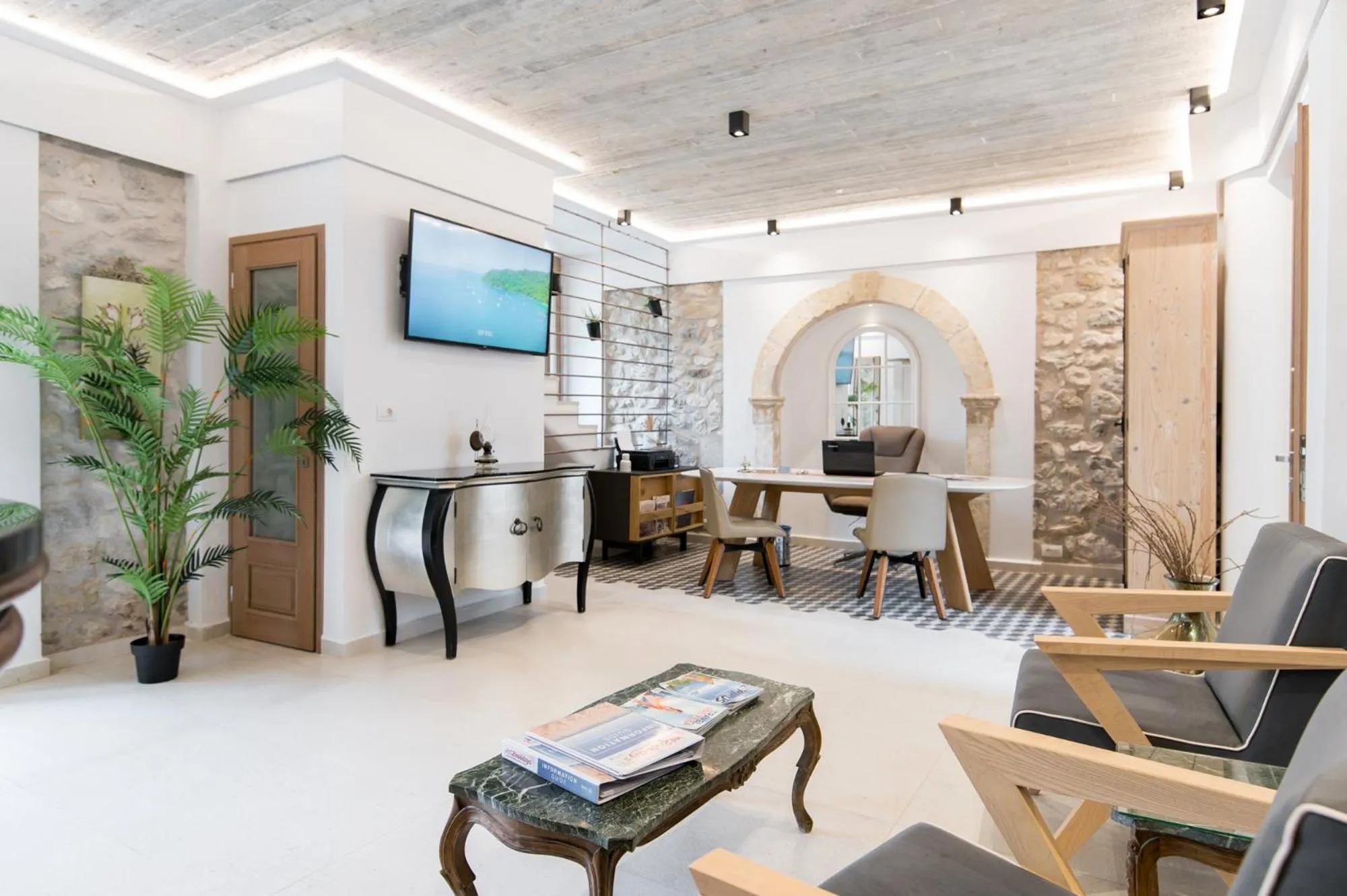 Lobby or reception in The Well Parga