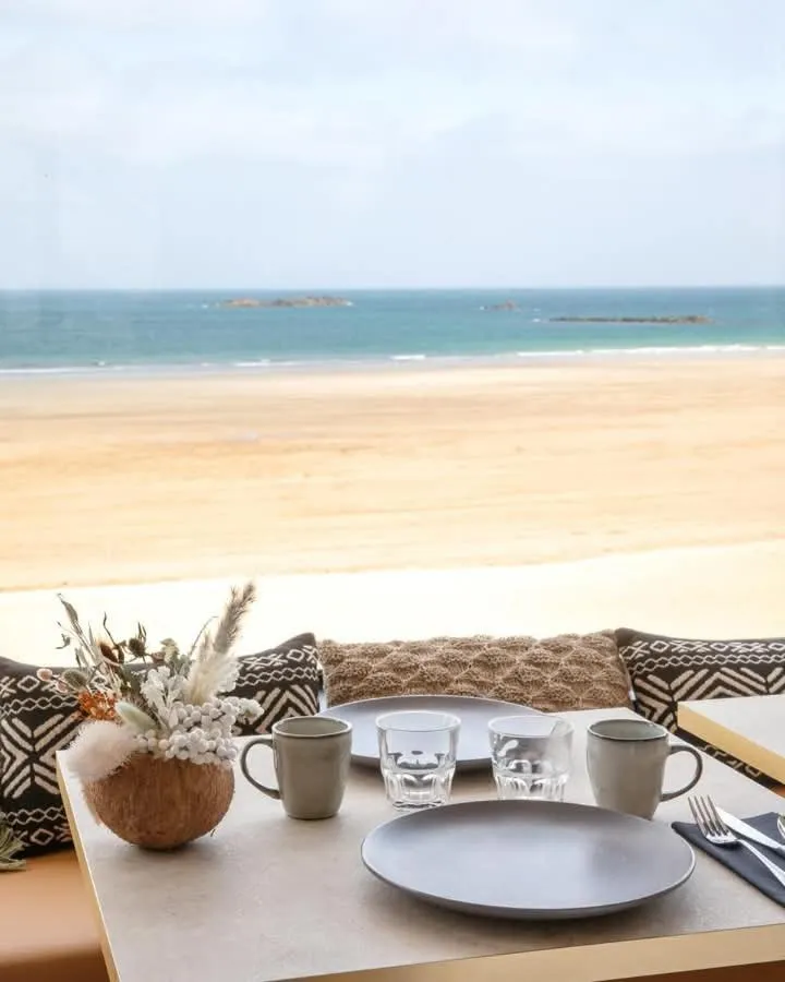 Sea view in Alba hotel