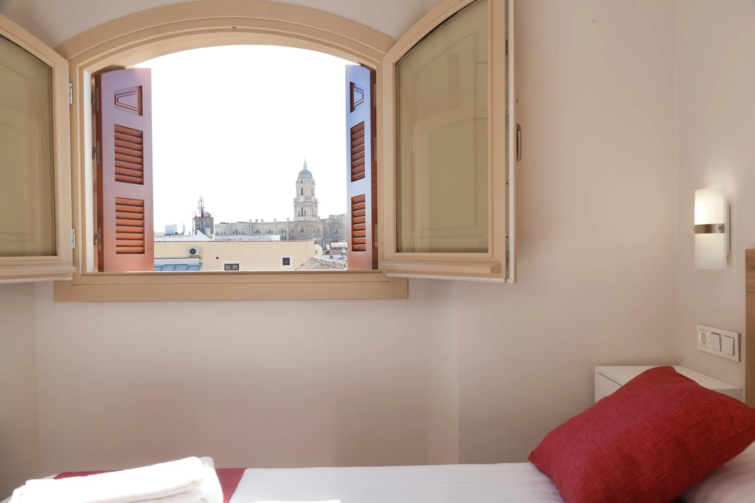 Bed in Apartamentos Pinar Malaga Centro