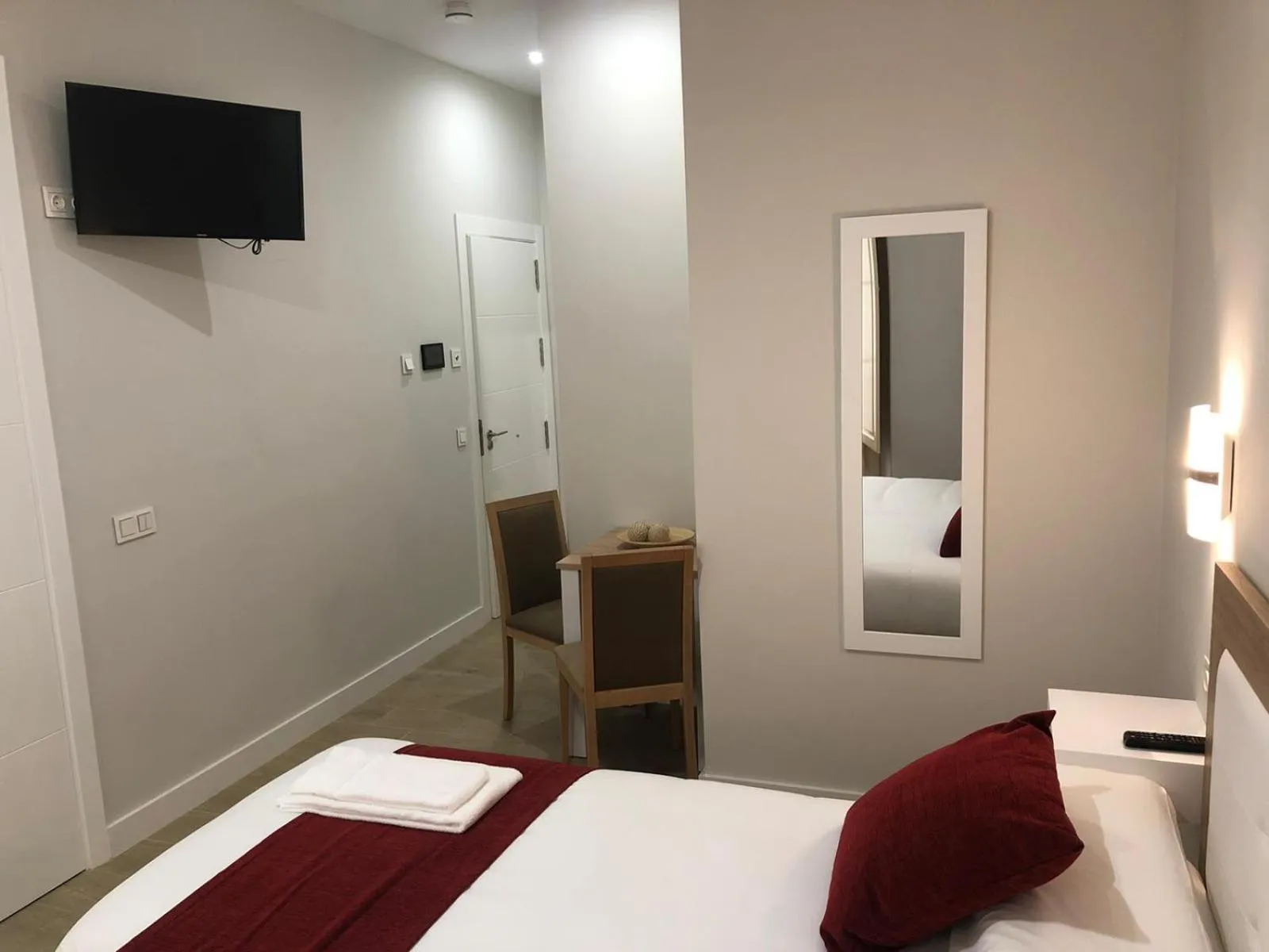 Bedroom, Bed in Apartamentos Pinar Malaga Centro