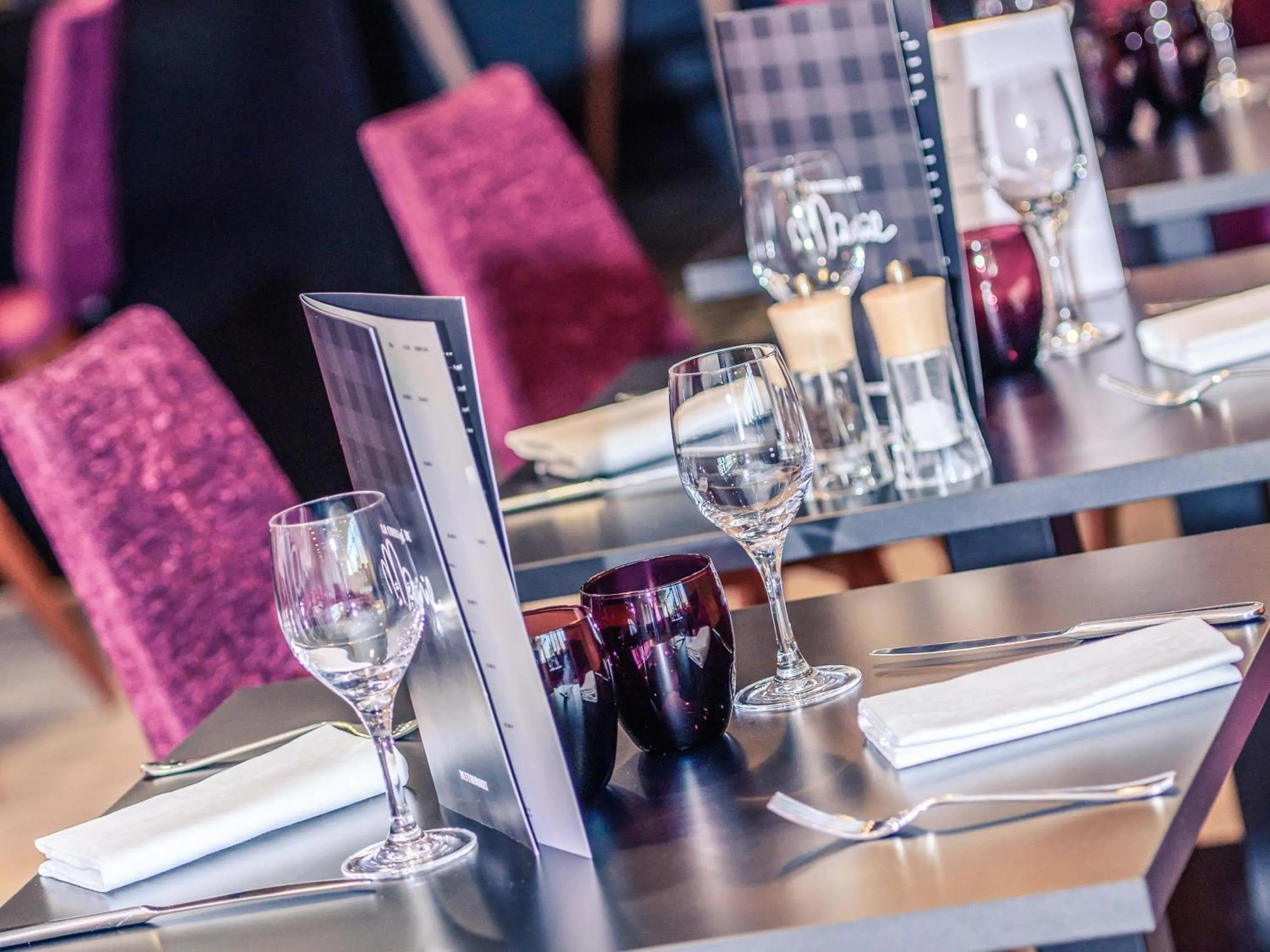 Restaurant/places to eat in Mercure Poitiers Site du Futuroscope