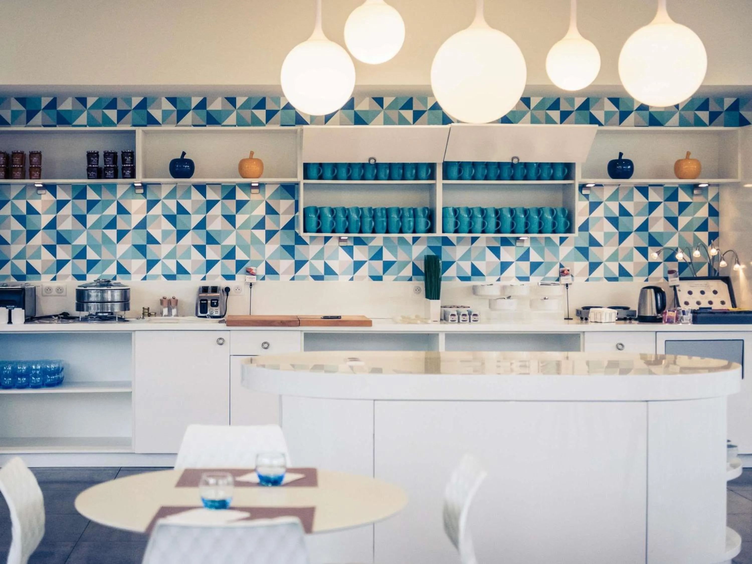 Breakfast in Mercure Poitiers Site du Futuroscope