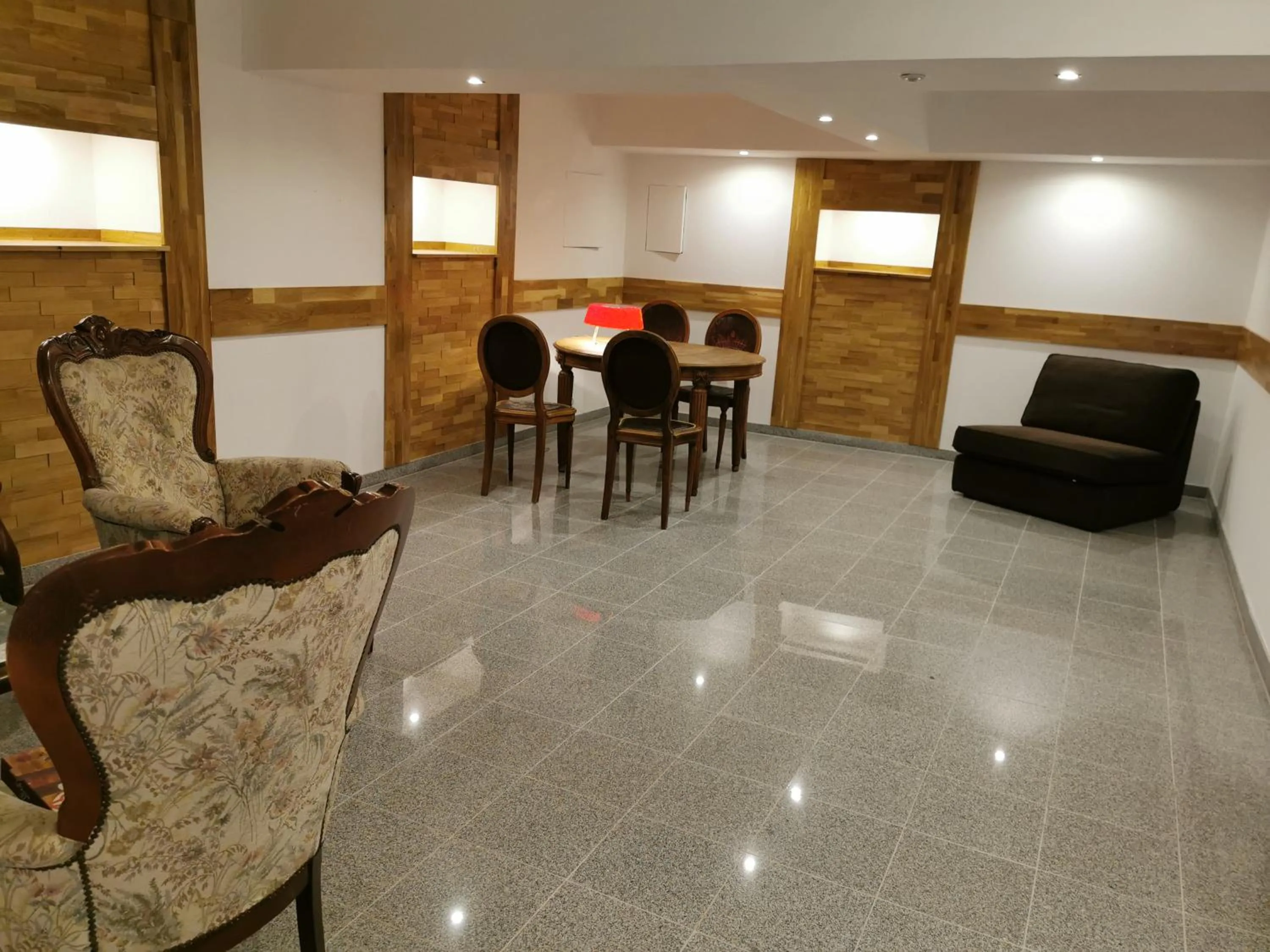 Communal lounge/ TV room in LuPartment