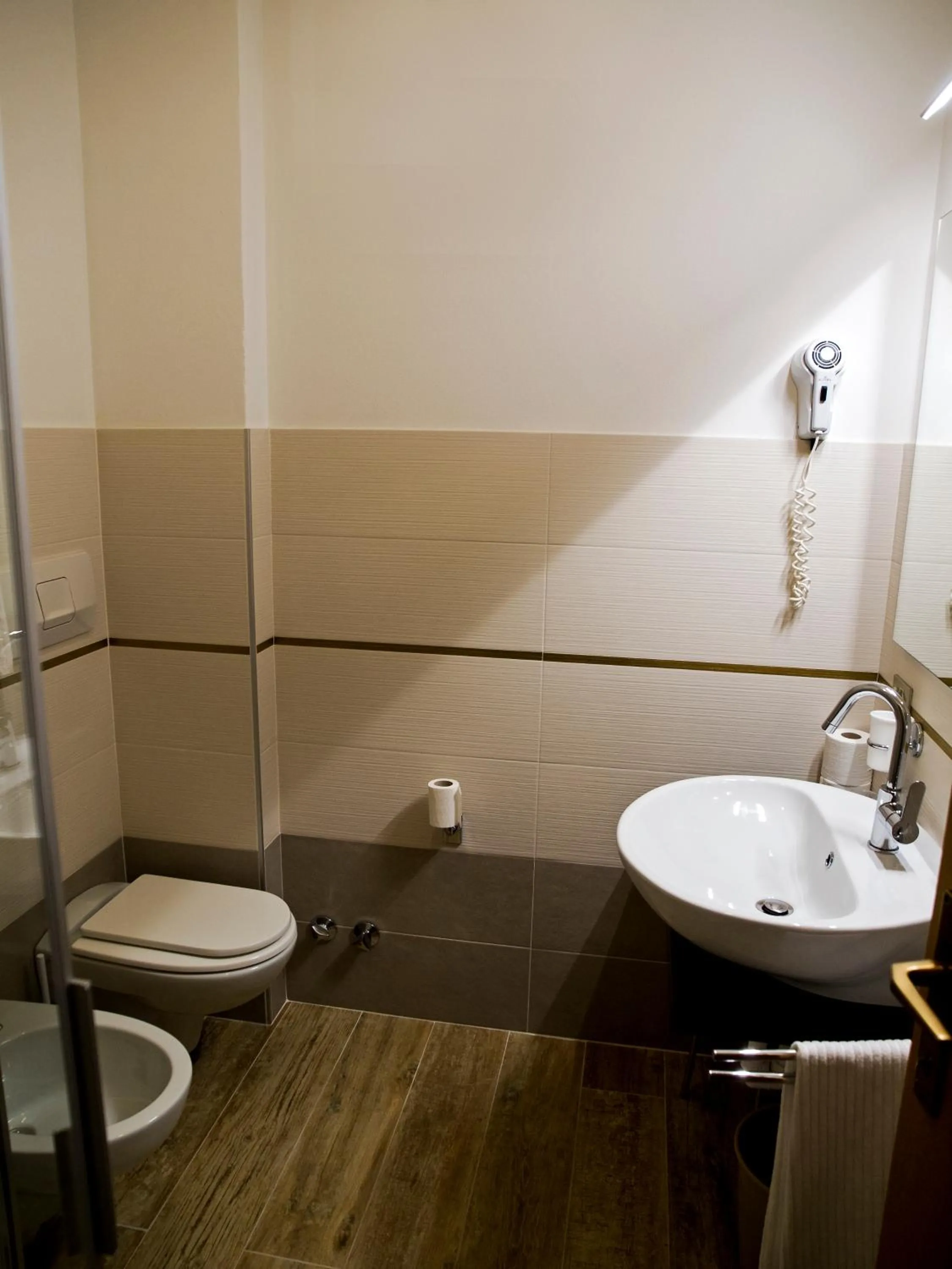 Bathroom in Hotel Engel