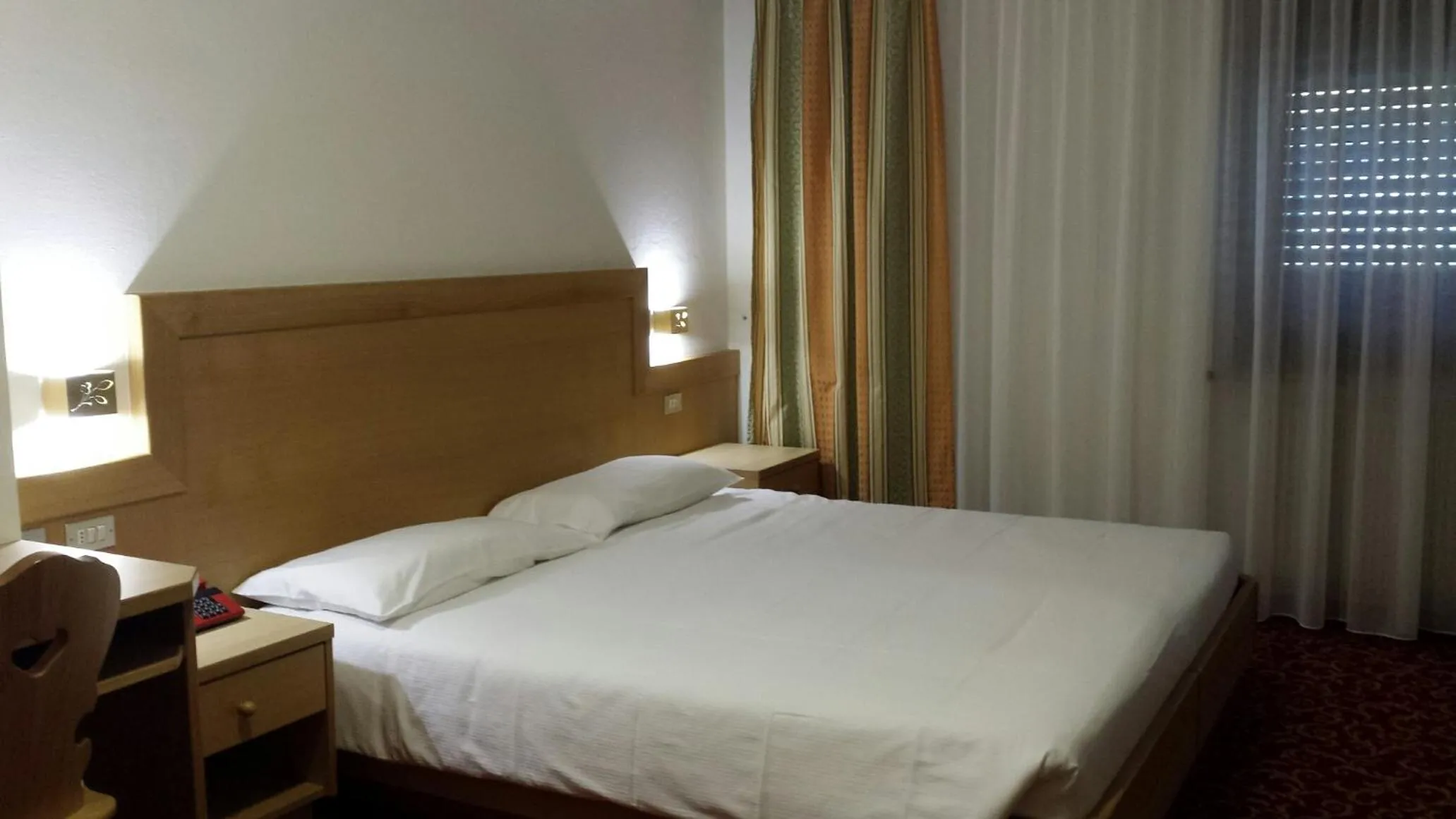 Bed in Hotel Engel