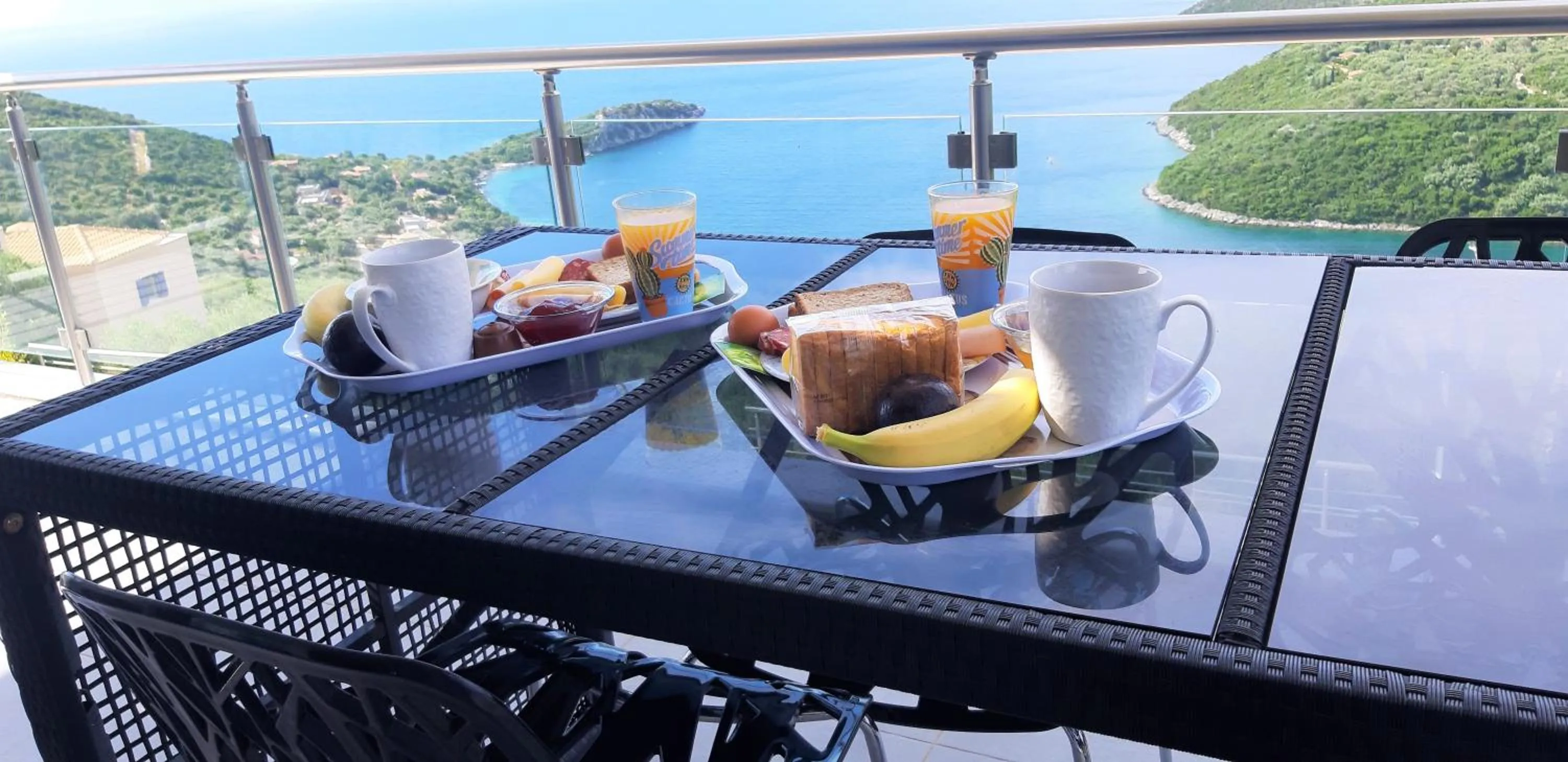 Breakfast in Dream View Villas