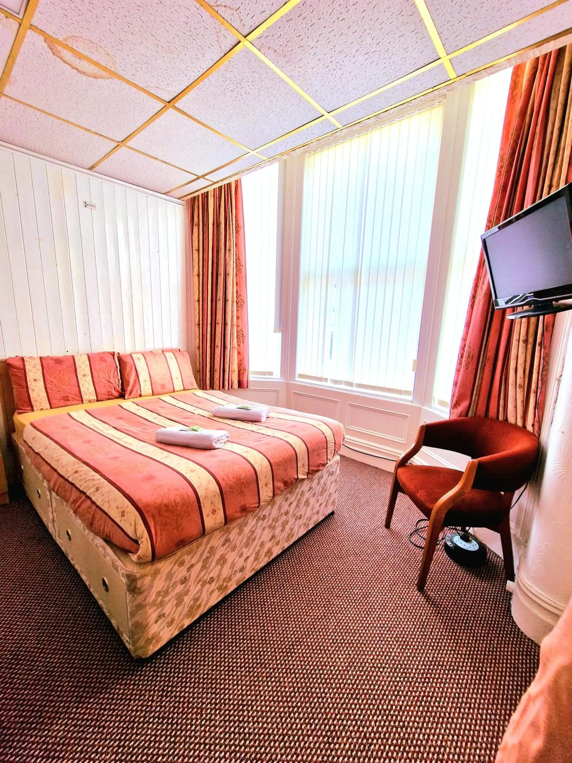 Bedroom, Bed in The Albany hotel