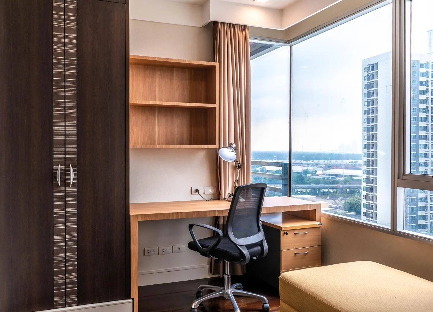 hair dresser in Jasmine Grande Residence