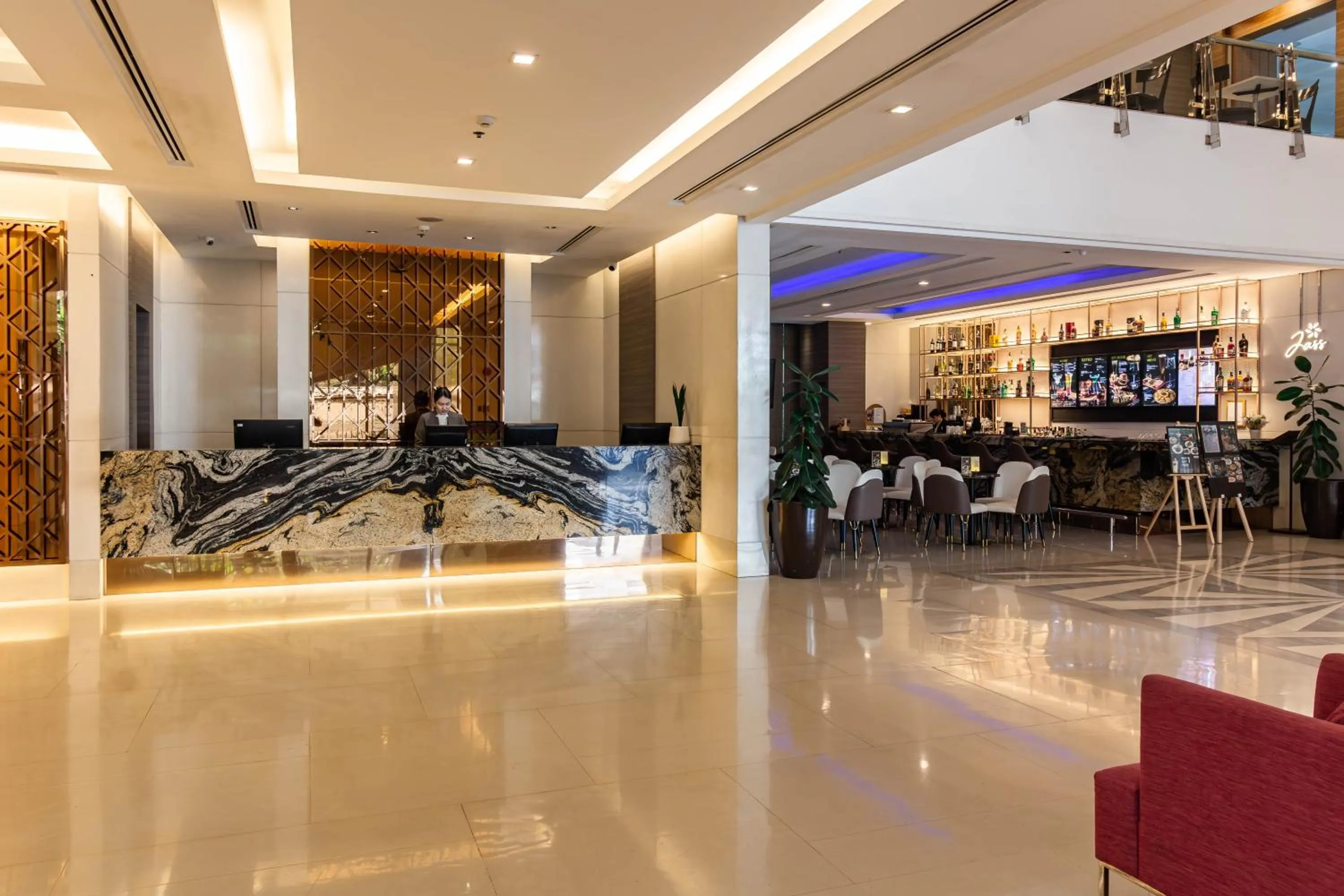 Restaurant/places to eat in Jasmine Grande Residence