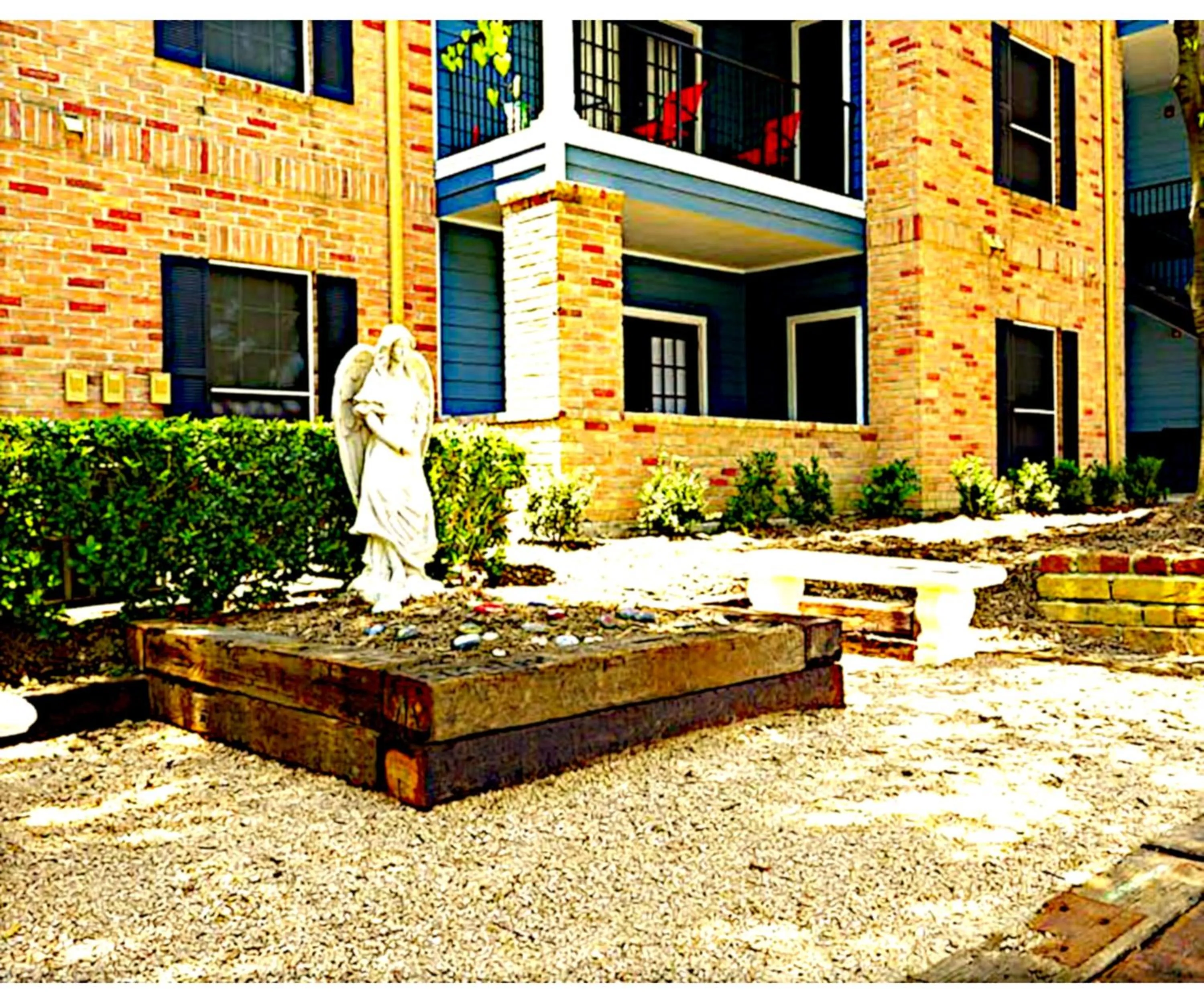 Garden in The Reside Fully Furnished Condos - Medical Stays Welcome