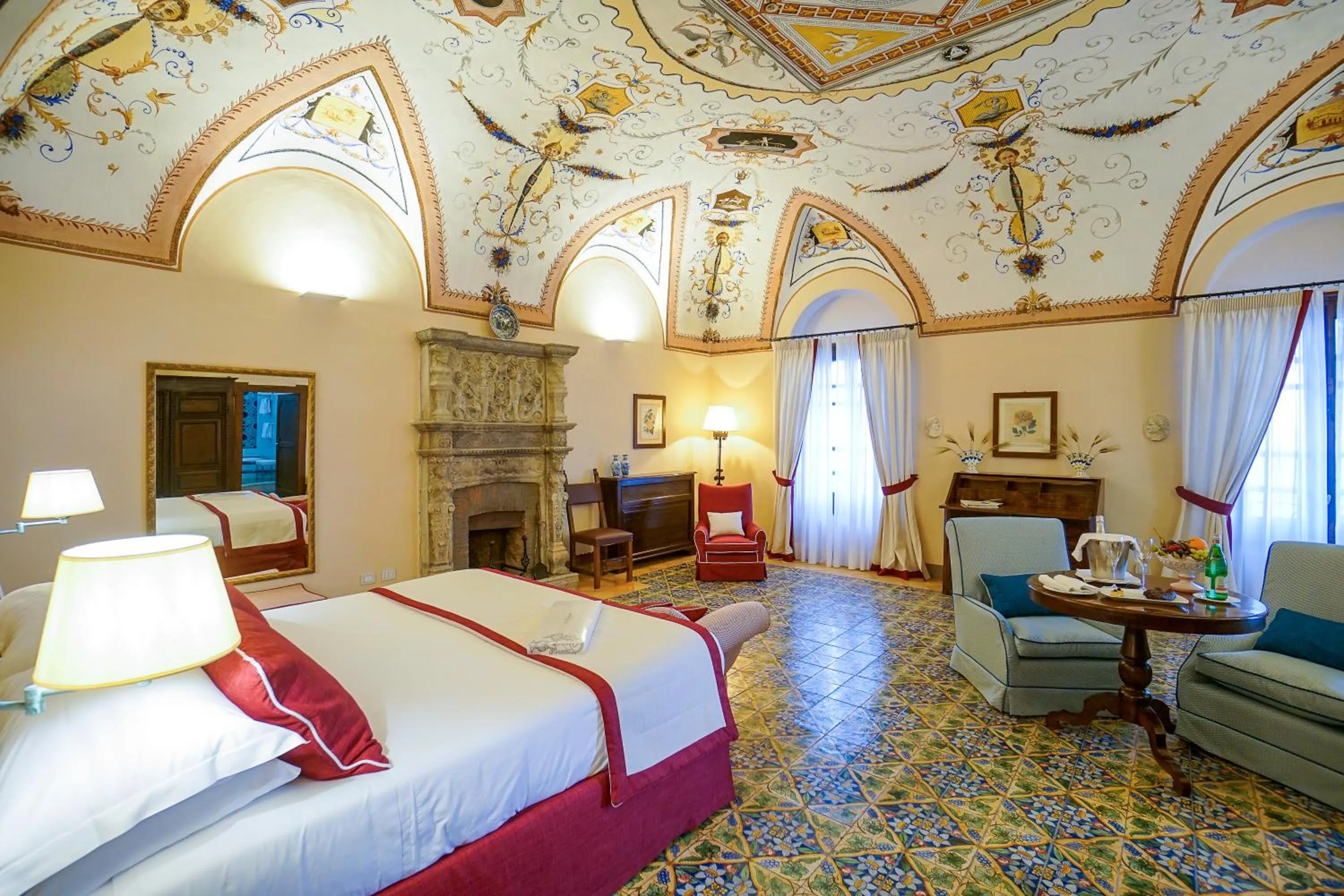 Photo of the whole room, Bed in Hotel Villa Cimbrone