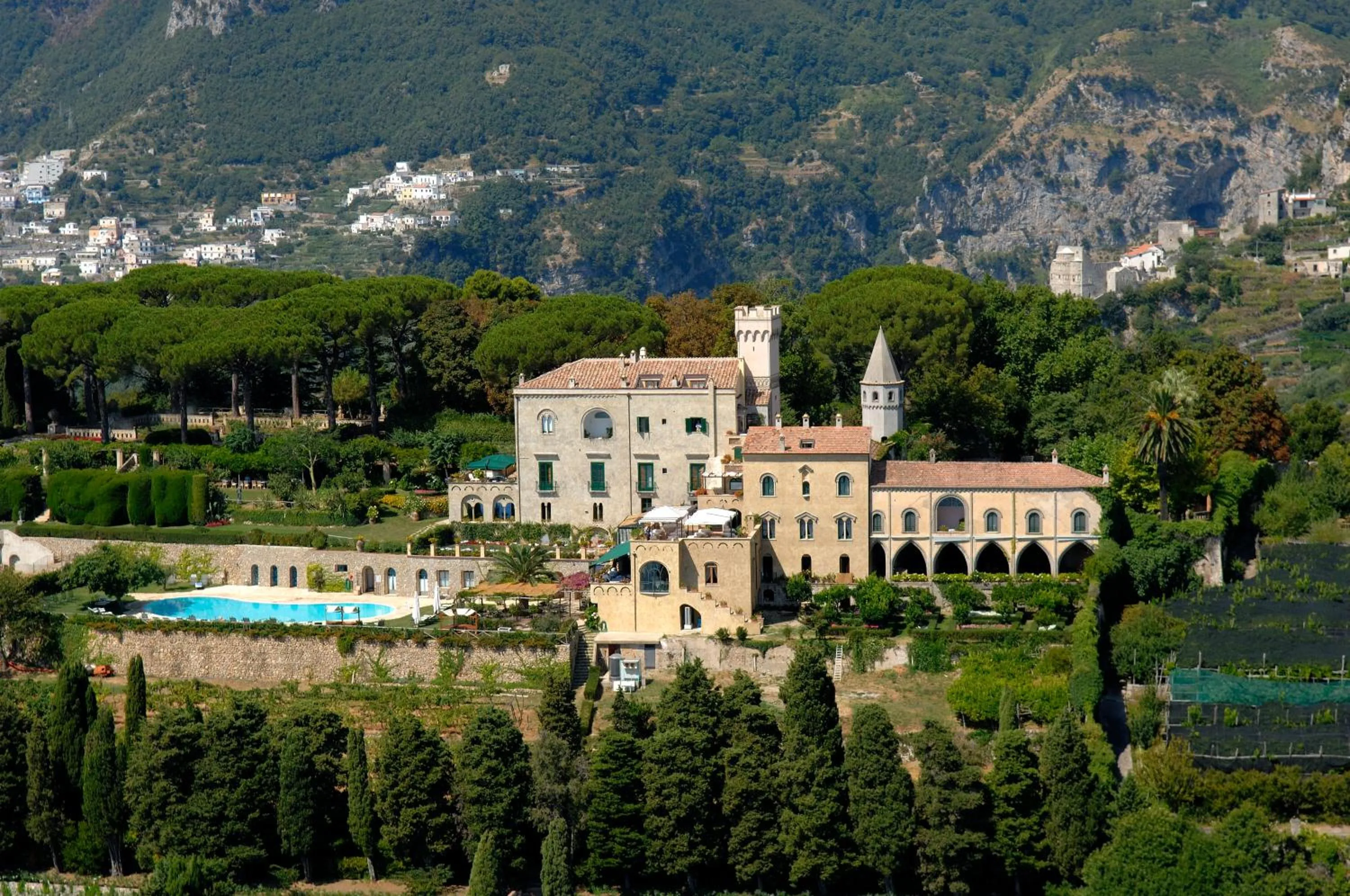 Property building in Hotel Villa Cimbrone