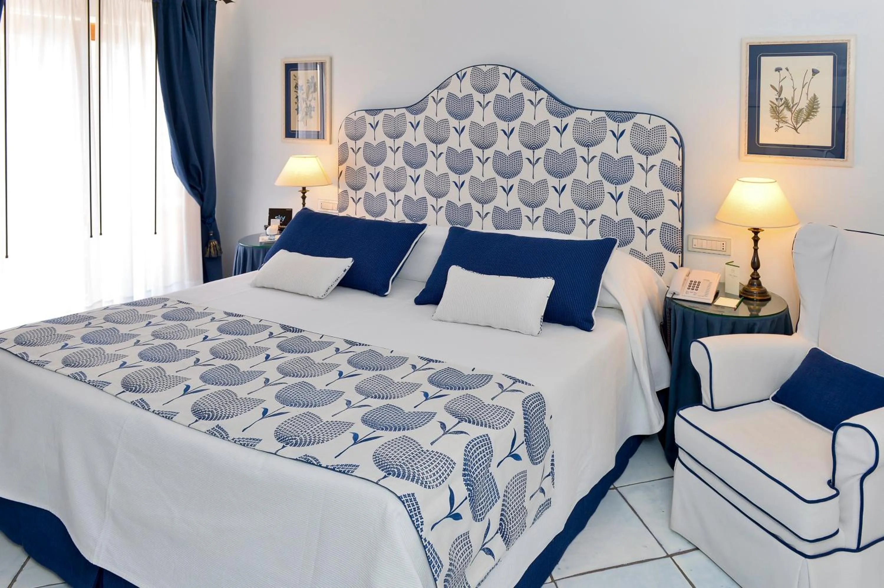 Bedroom, Bed in Hotel Villa Cimbrone