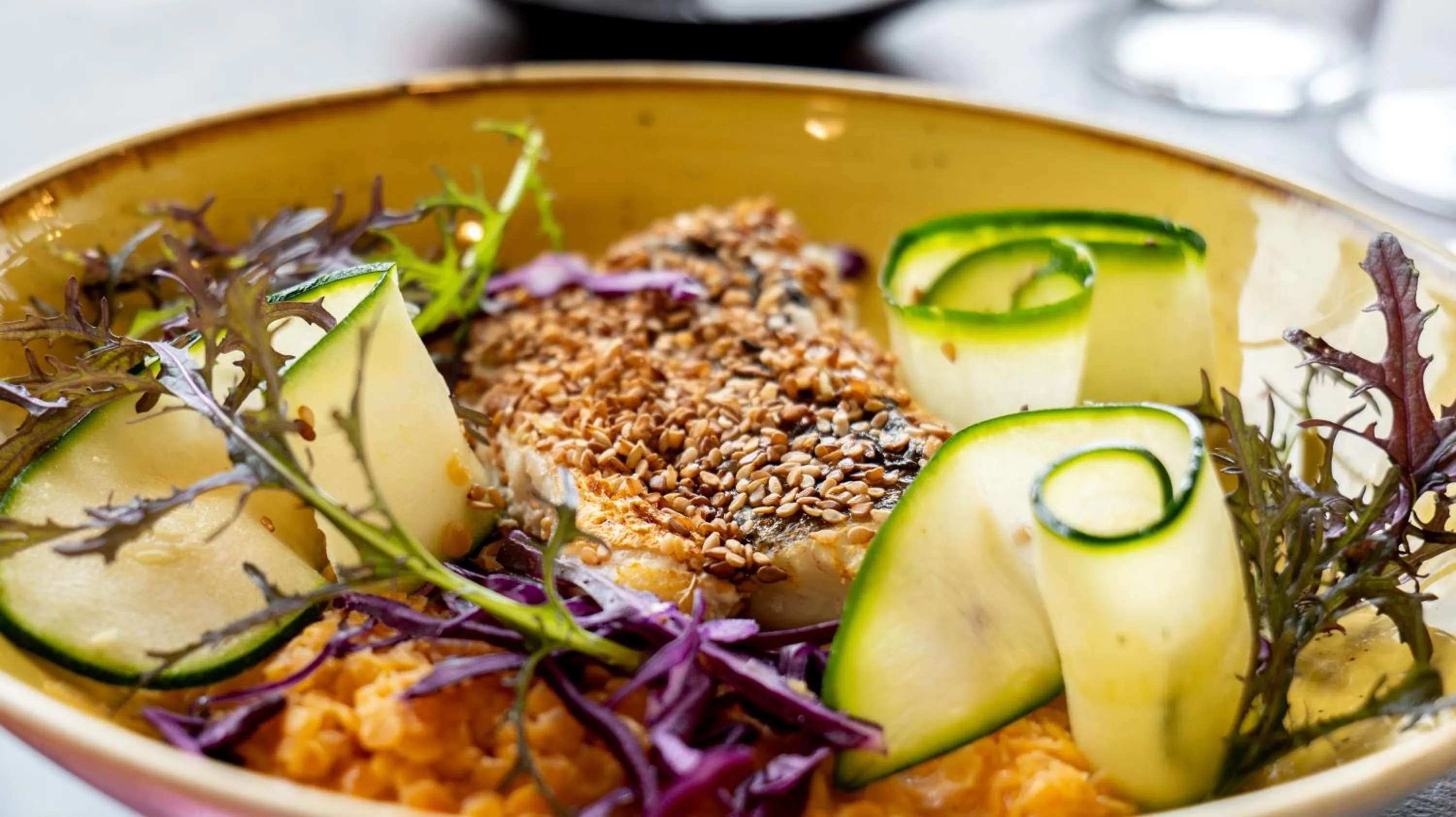 Food and drinks in Hôtel Les Genêts Bayonne