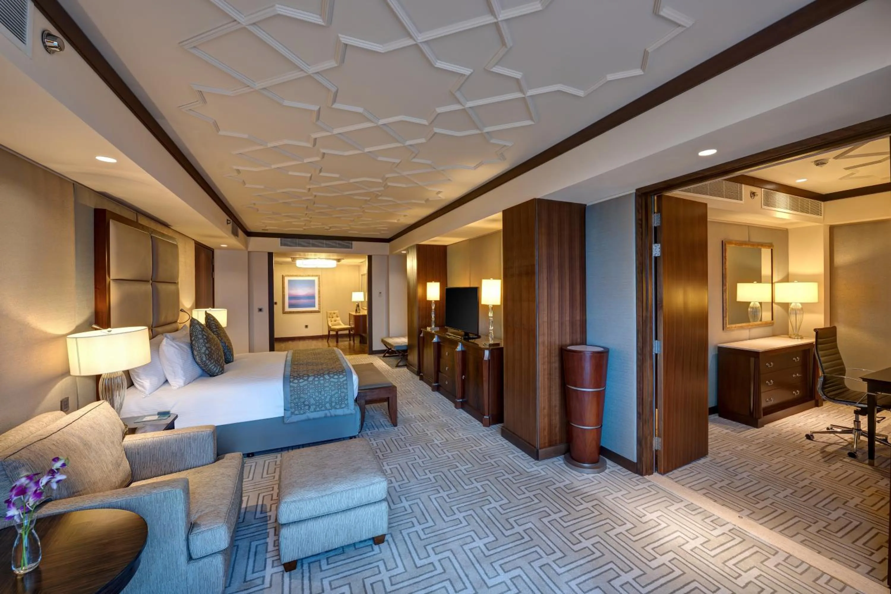 Photo of the whole room in Crowne Plaza Duqm by IHG