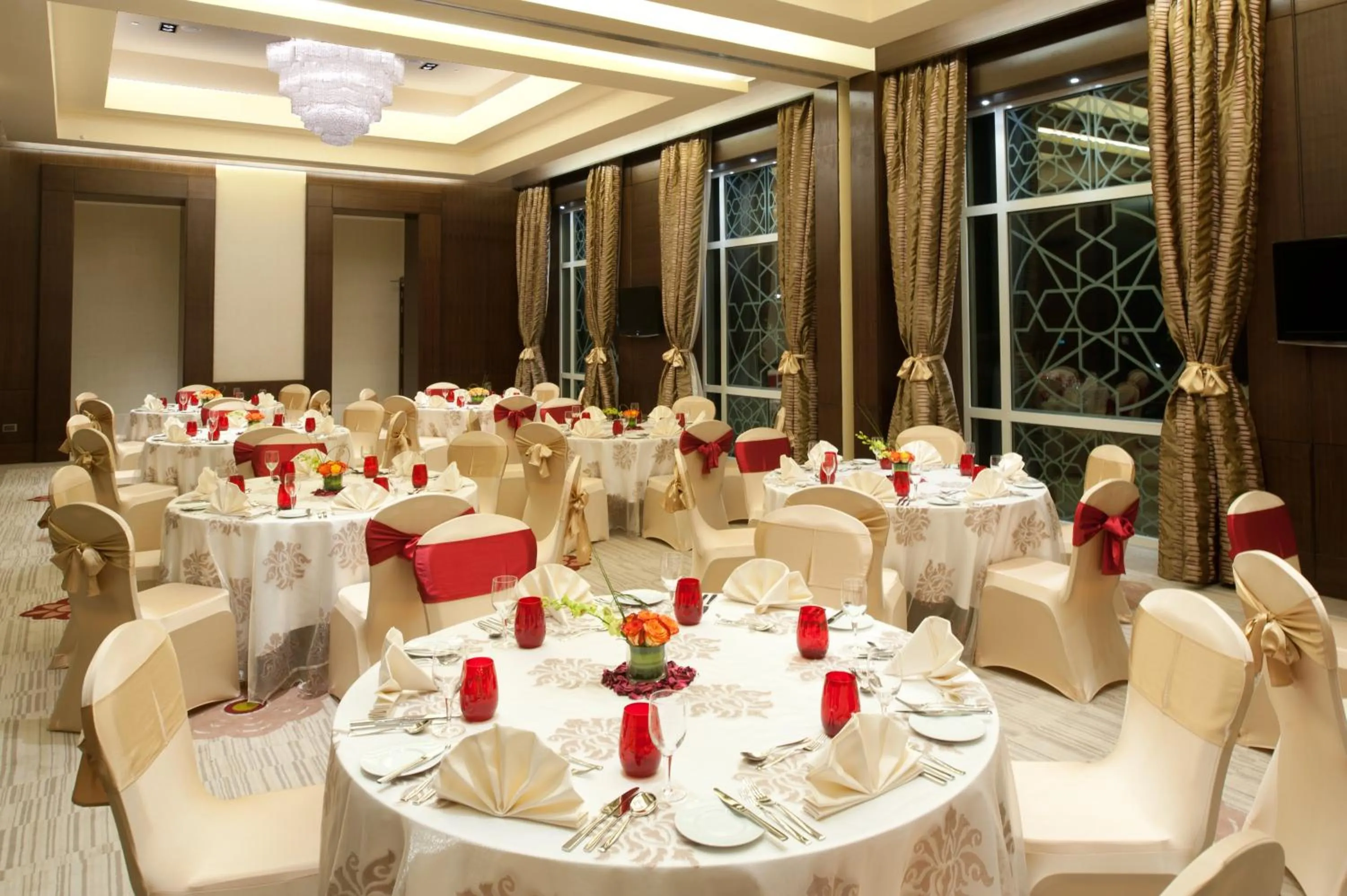 Banquet/Function facilities in Crowne Plaza Duqm by IHG