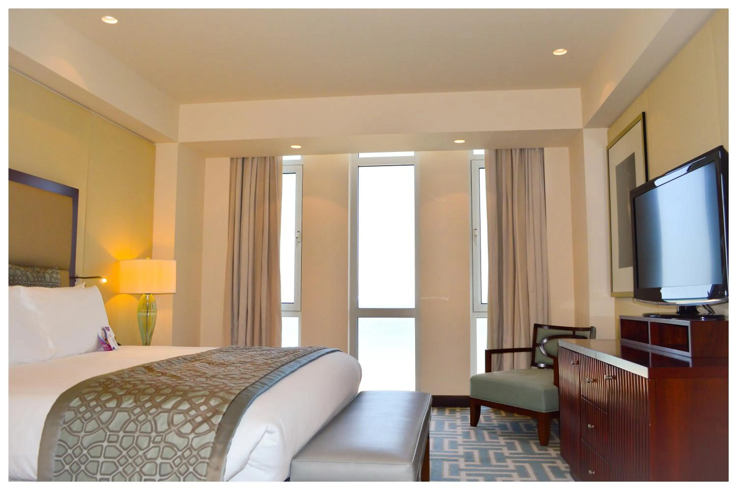 Bedroom, Bed in Crowne Plaza Duqm by IHG
