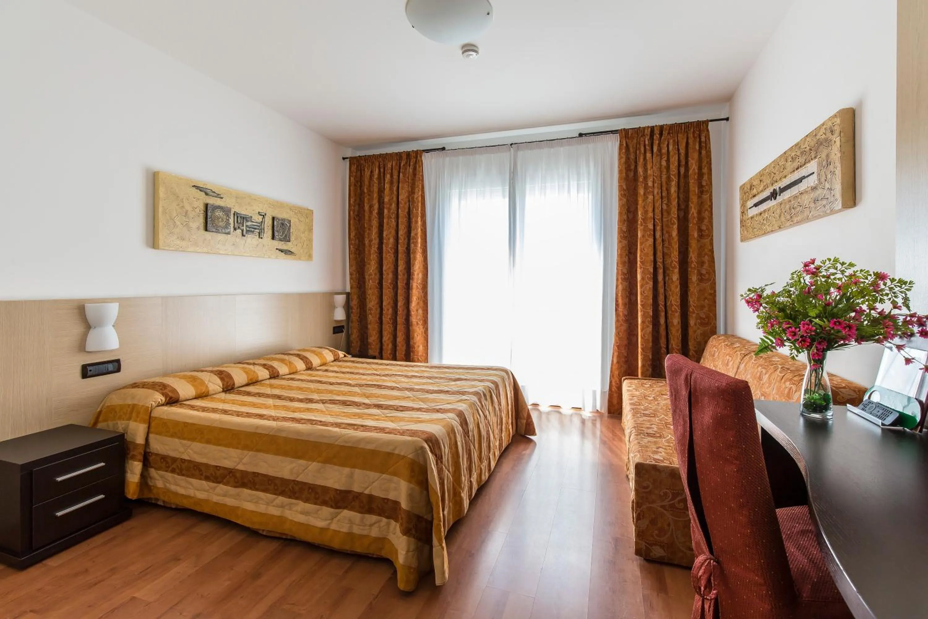 Bed in Hotel Olympus