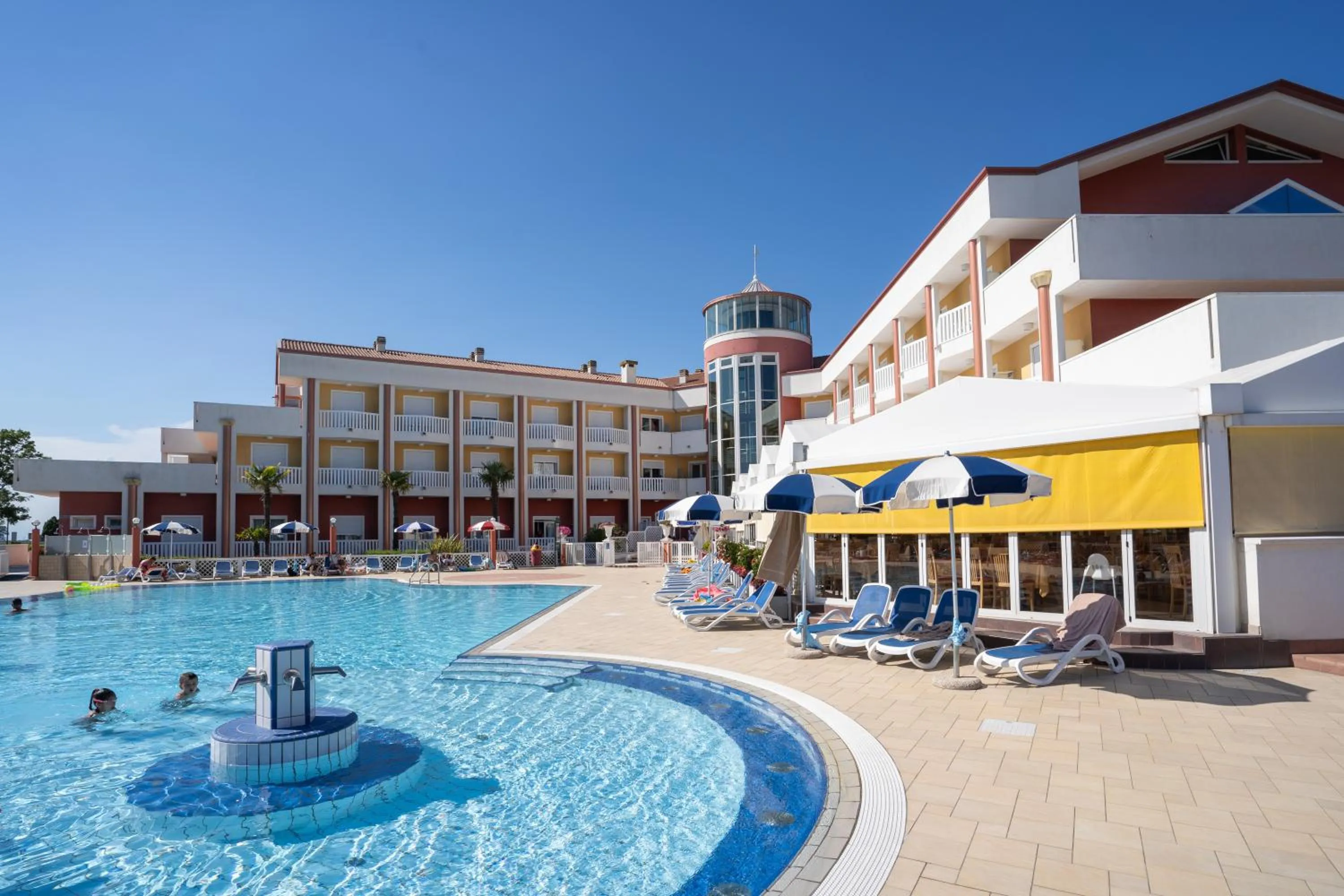 Summer in Hotel Olympus