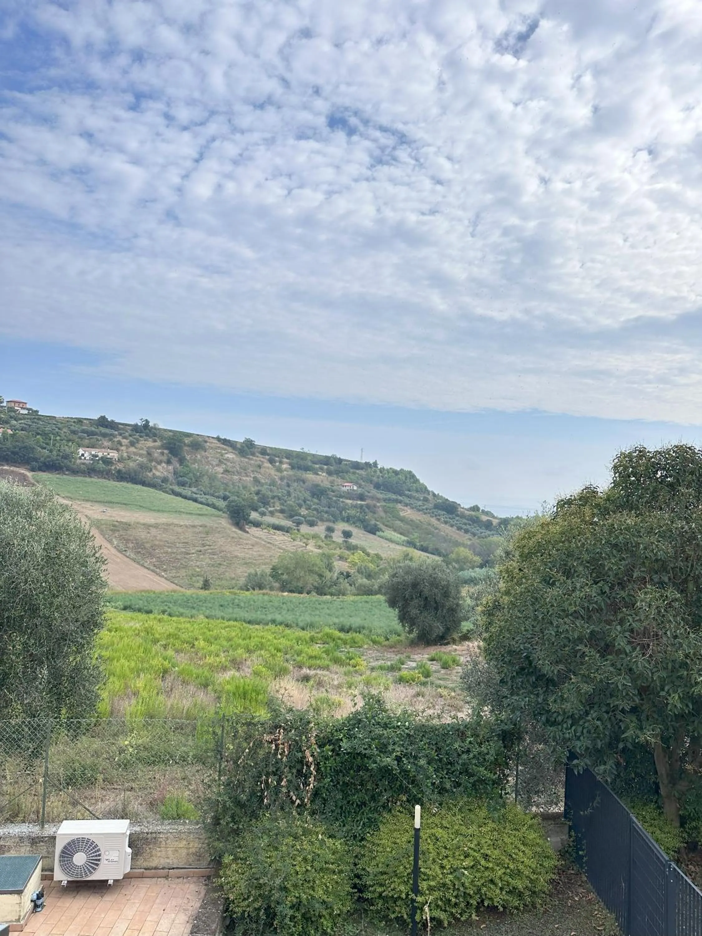 Spring in Cumana Blu Apartments