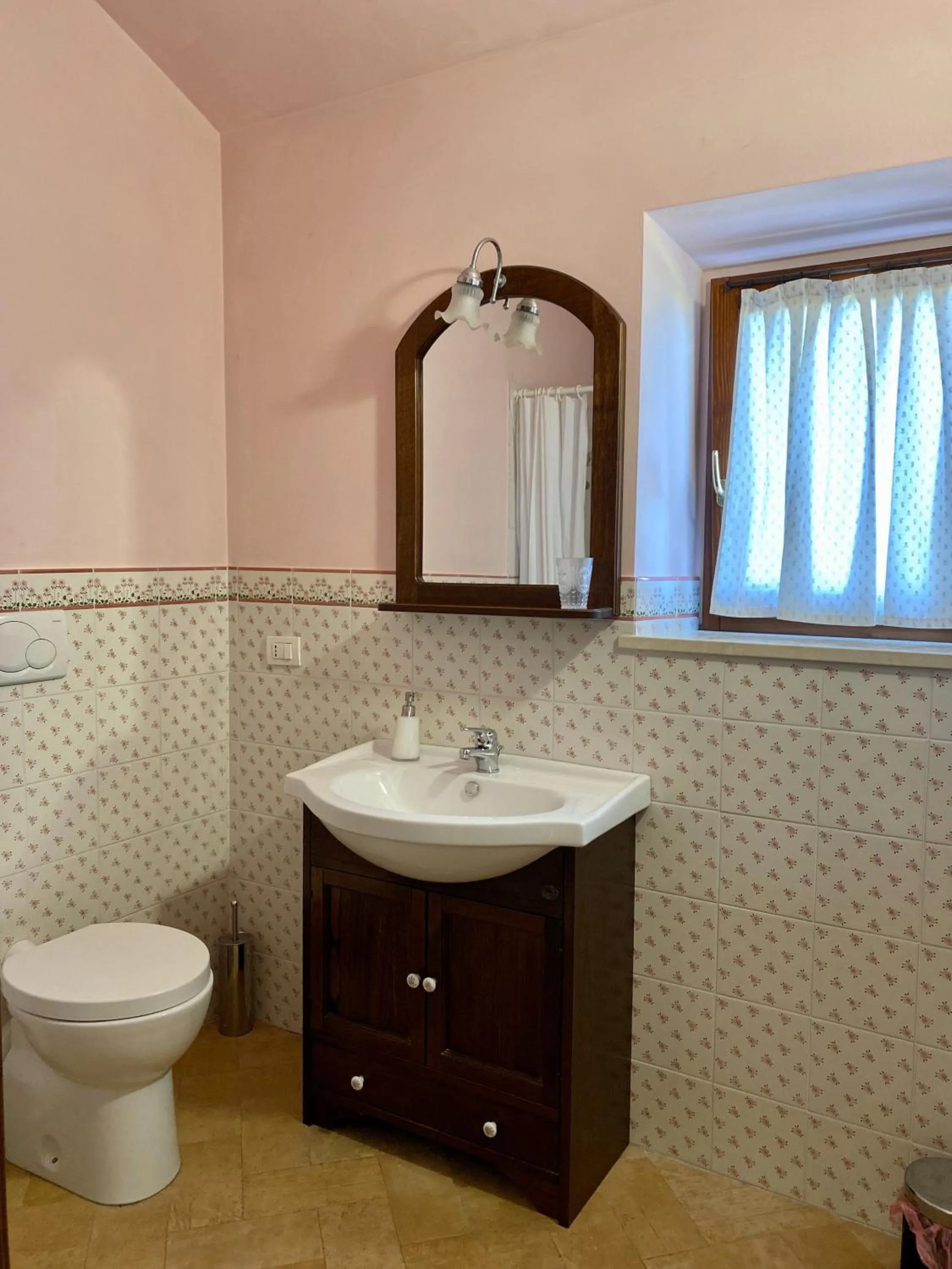 Bathroom in Cumana Blu Apartments