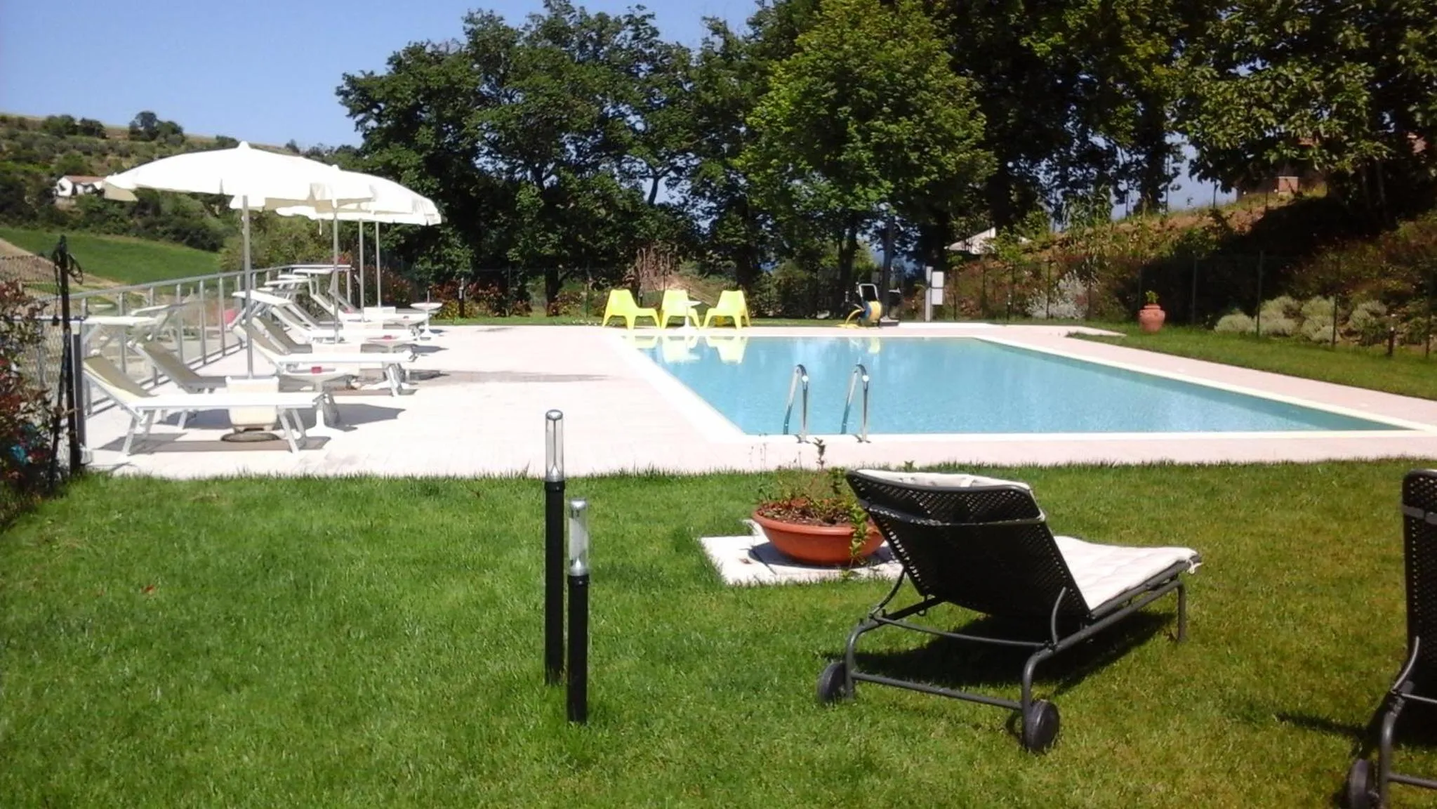Swimming pool in Cumana Blu Apartments
