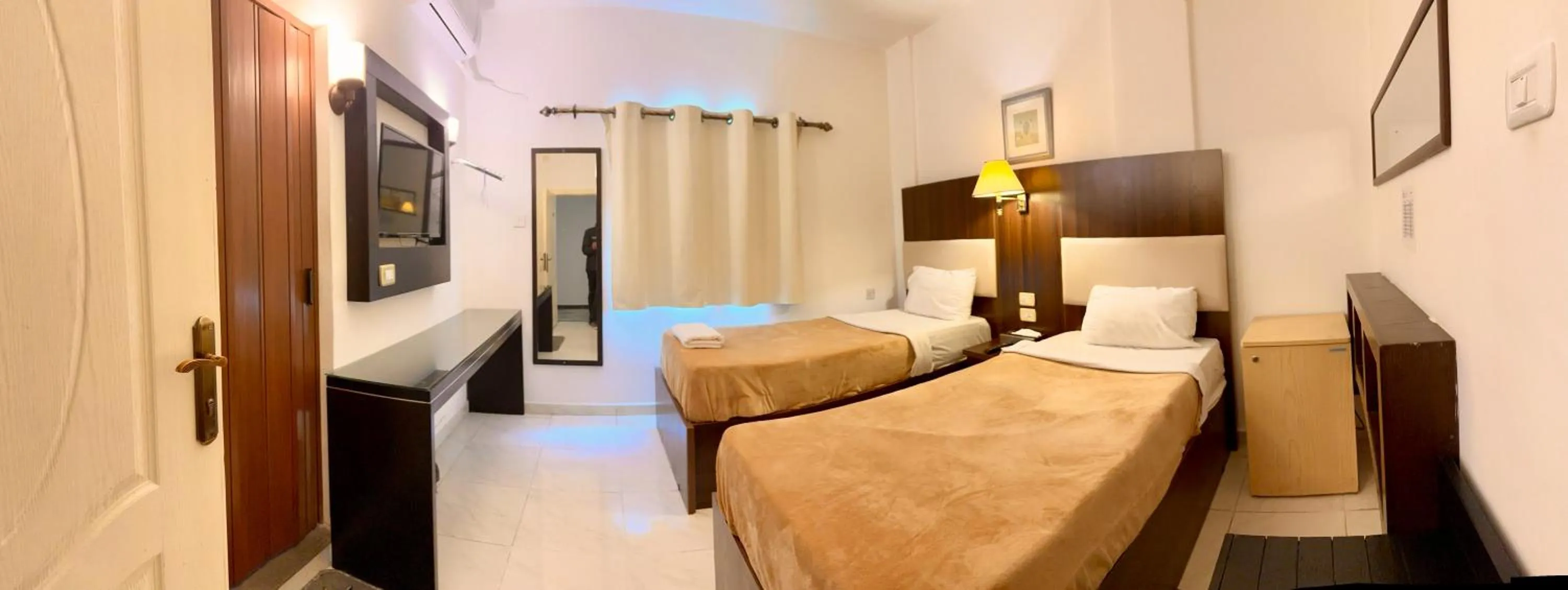 Photo of the whole room, Bed in Petra Town Check-Inn