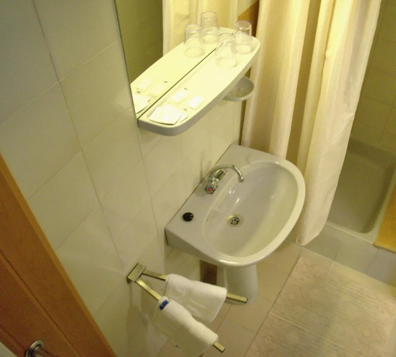 Bathroom in Viking Hotel