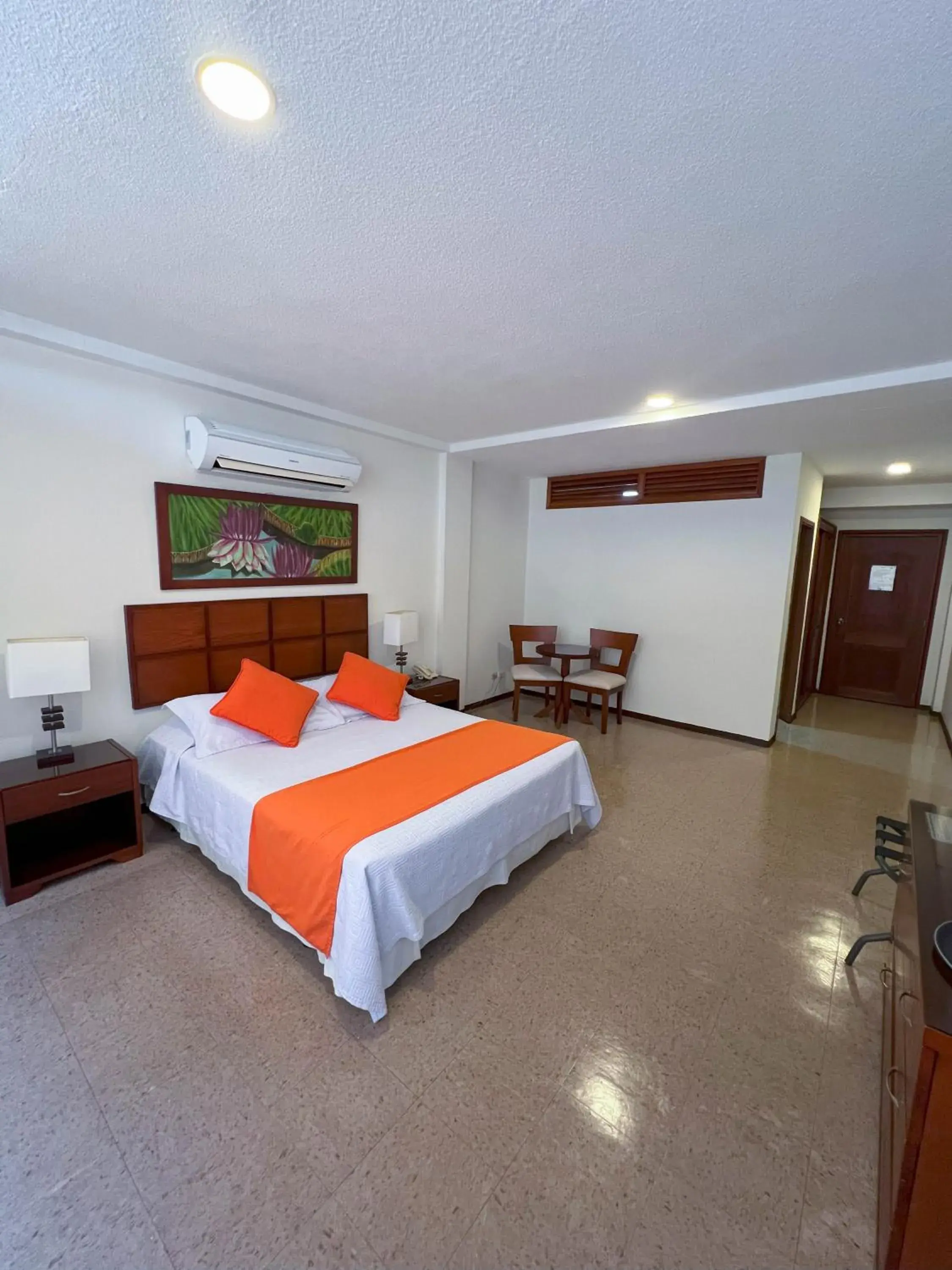 Deluxe Queen Room in Hotel Anaconda Deluxe Queen Room in Hotel Anaconda