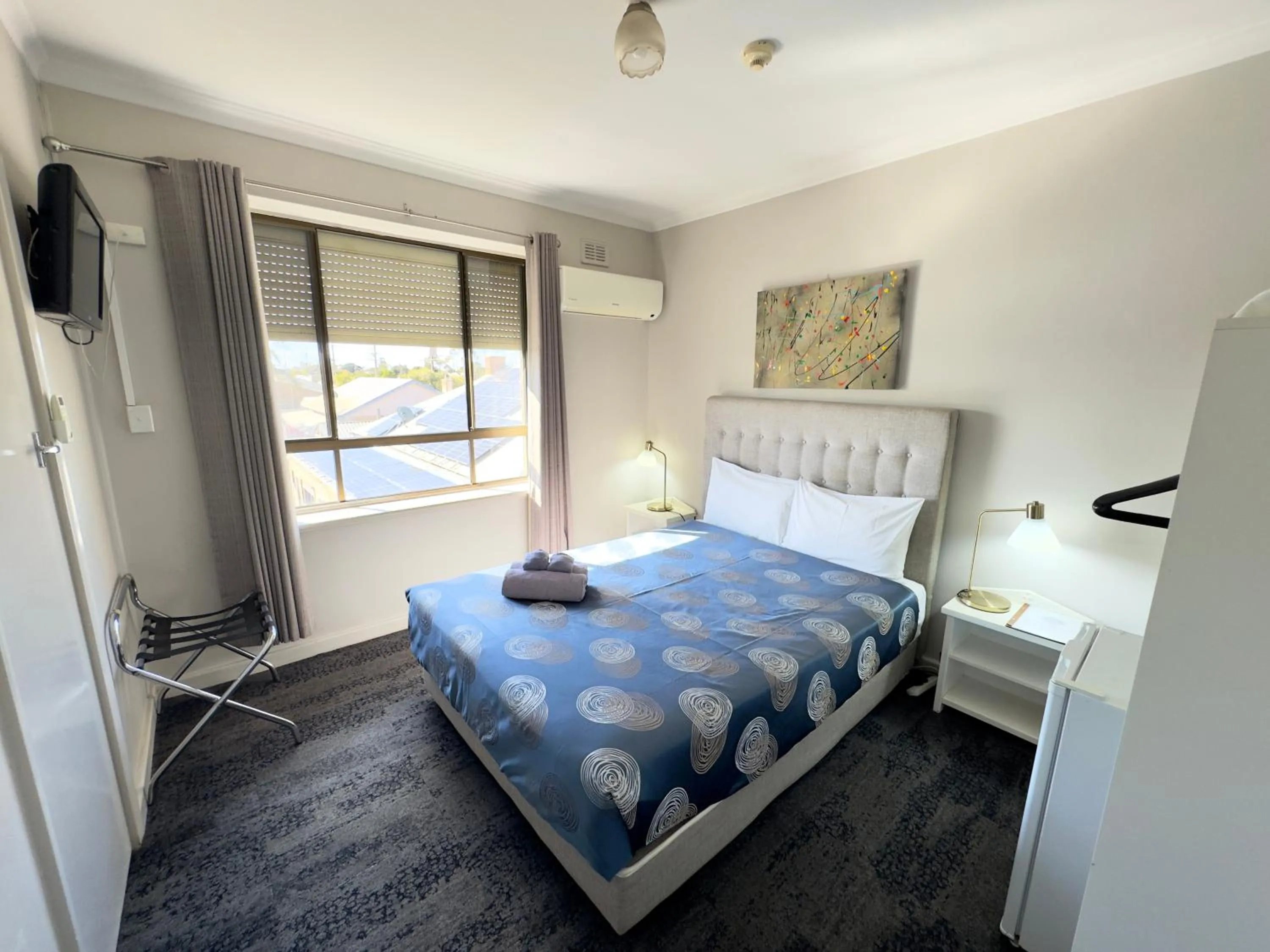 Bedroom, Bed in Tailem Bend Riverside Hotel