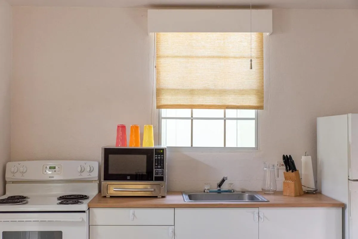 Kitchen or kitchenette in Numero Uno Beach House