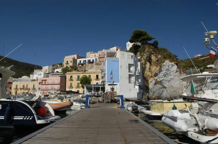 Day in Hotel Gennarino A Mare