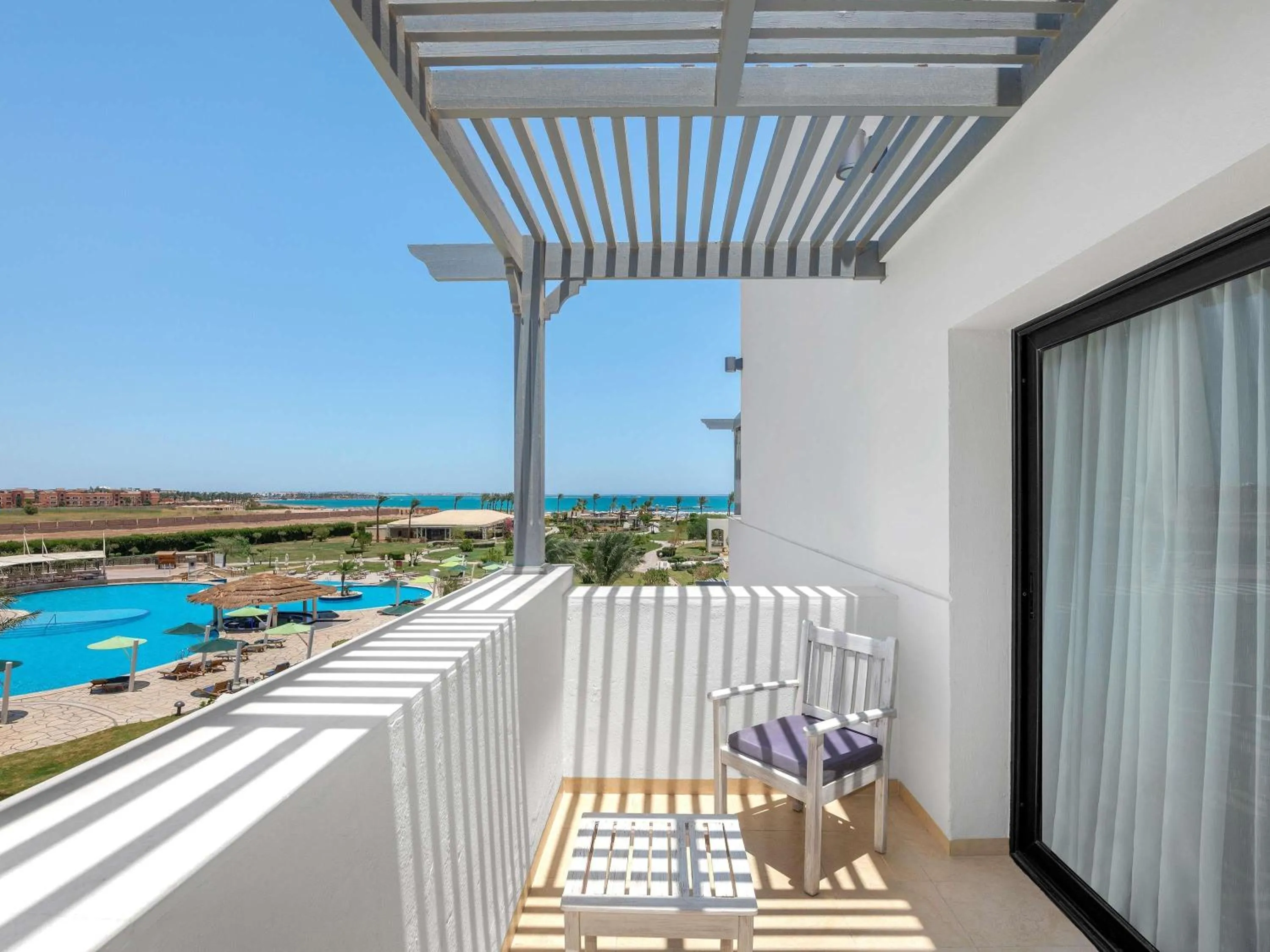 Classic Queen Room with Pool View in Movenpick Waterpark Resort & Spa Soma Bay