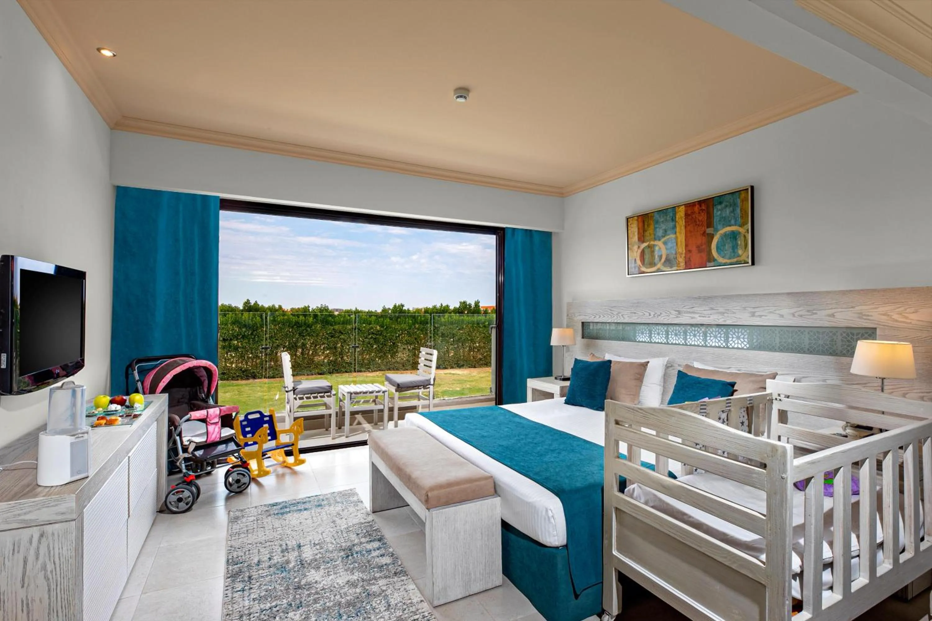 Bed in Movenpick Waterpark Resort & Spa Soma Bay